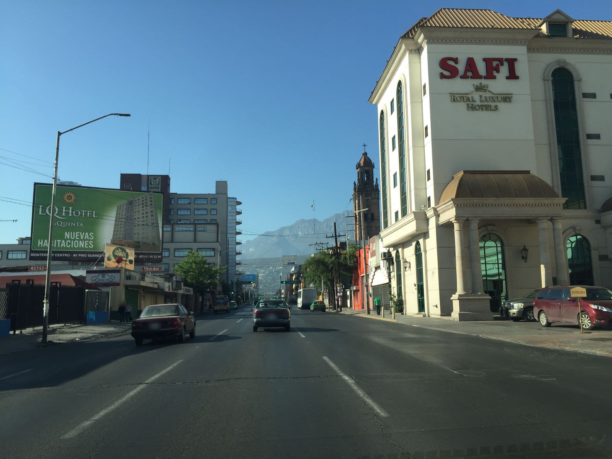 Street view near Desarrollos Optima, Monterrey — © luislatin (CC BY-SA · Mapillary)