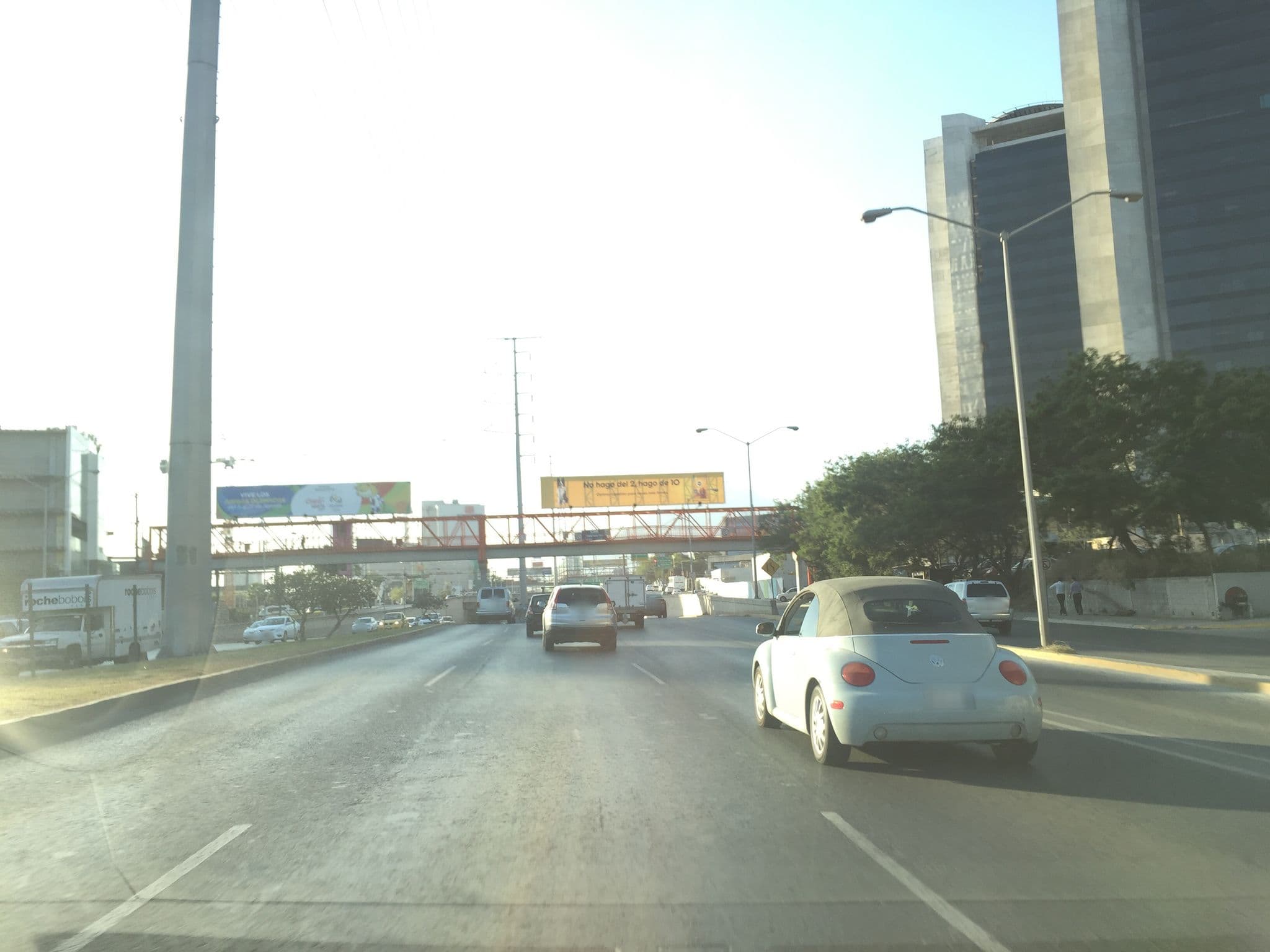 Street view near Wyndham Casa Grande Hotel, Monterrey — © luislatin (CC BY-SA · Mapillary)
