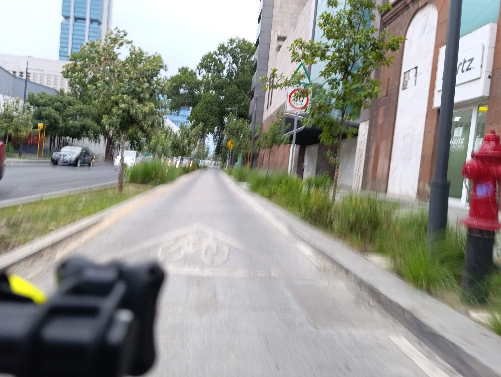 Street view near Grill & Vine, Monterrey — © Poncholc89 (CC BY-SA · Mapillary)