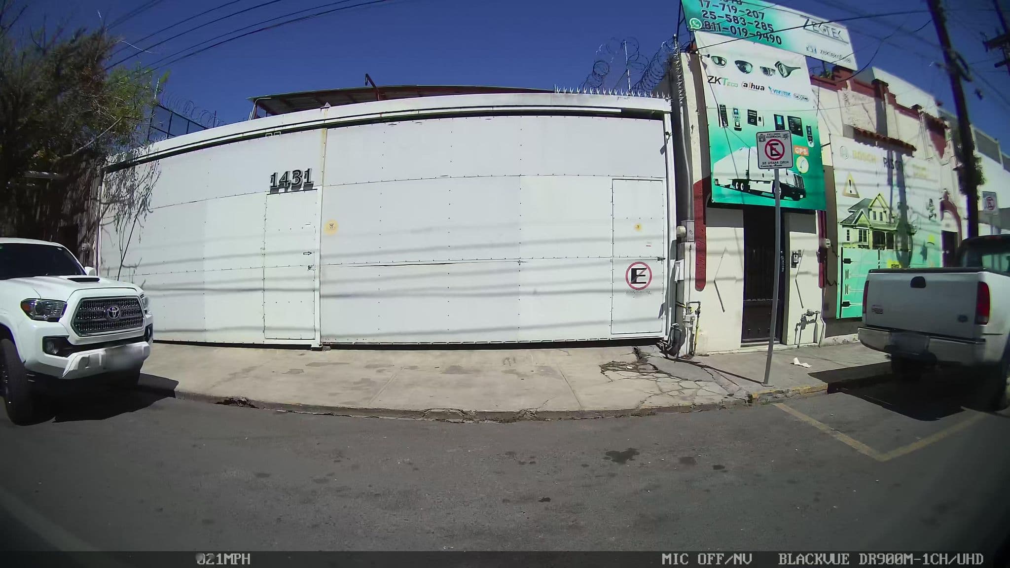 Street view near Paint Express, Monterrey — © kaartcam (CC BY-SA · Mapillary)