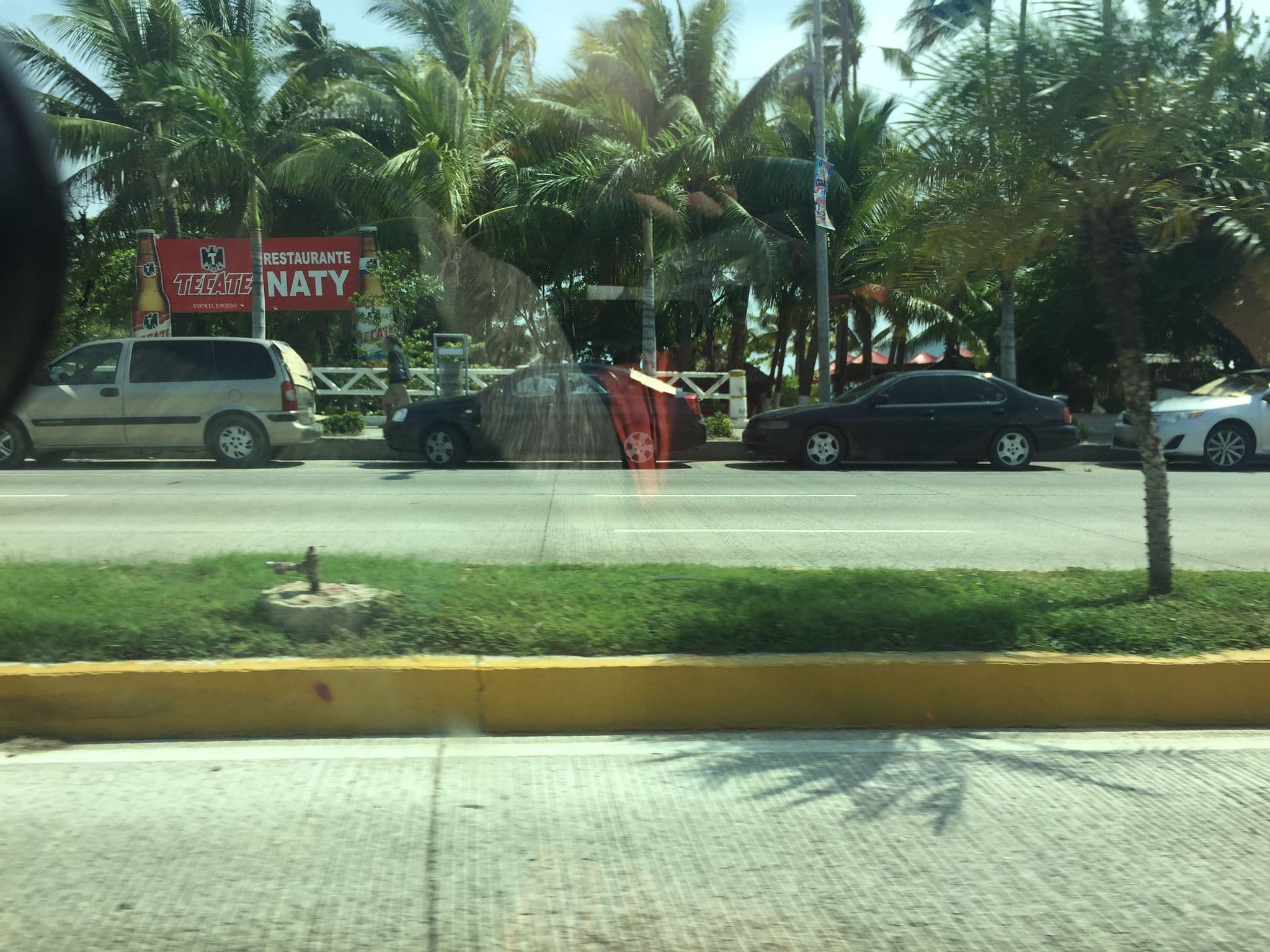 Street view near Hotel Ramadan, Acapulco de Juárez — © mapeadora (CC BY-SA · Mapillary)