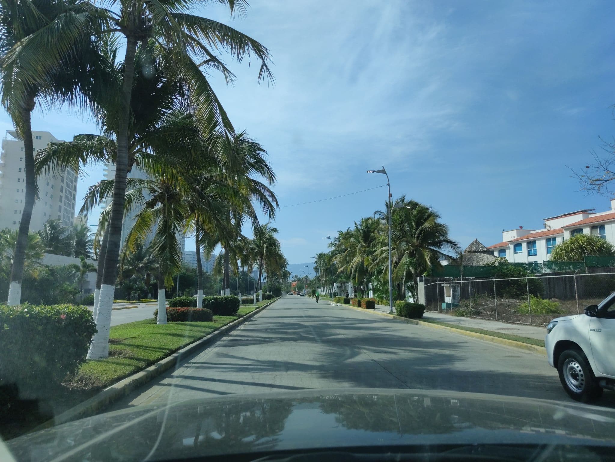 Street view near Wayahnb'al, Tres Palos — © vsalgado (CC BY-SA · Mapillary)