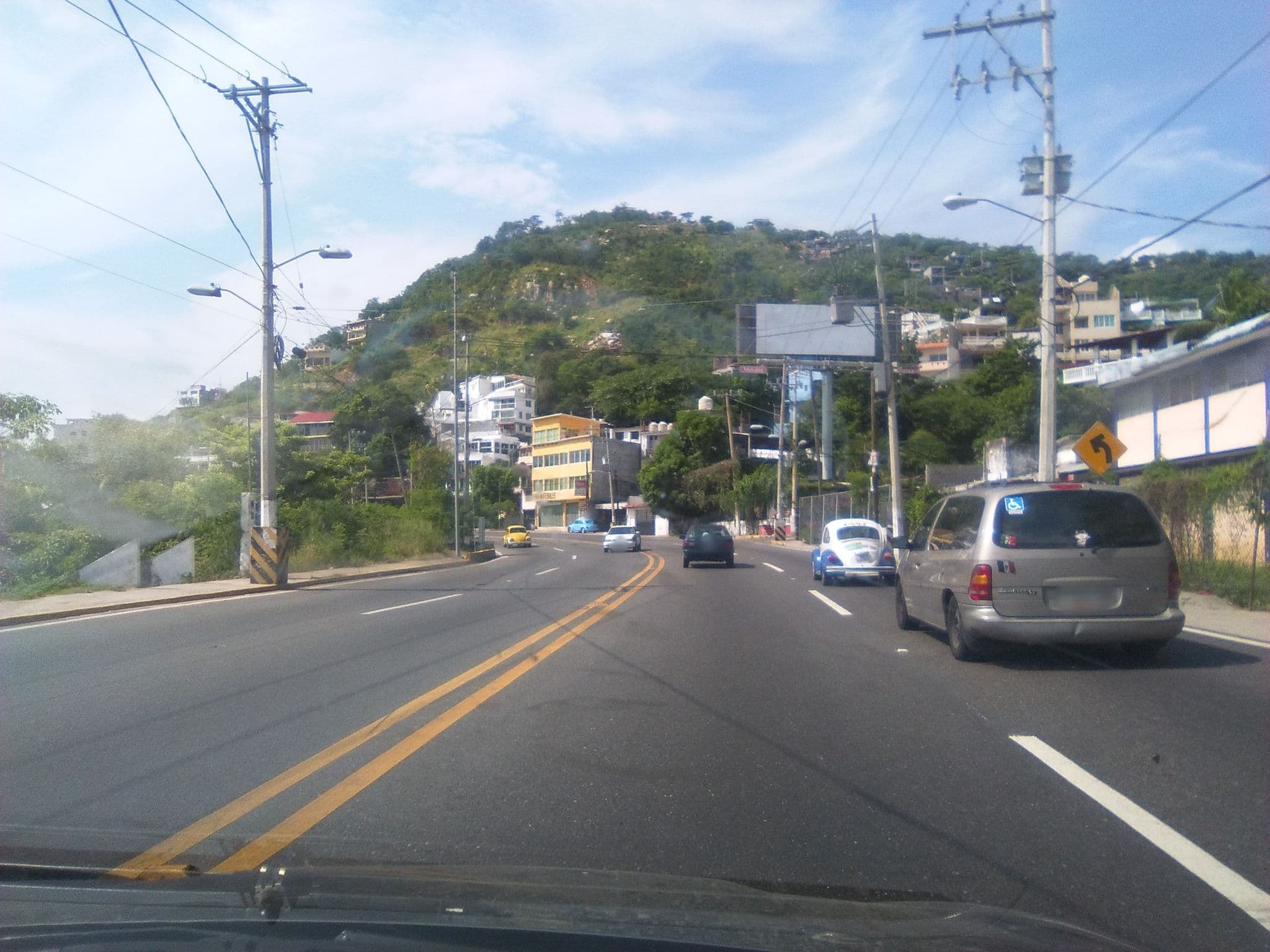Street view near Motel la luna, Acapulco de Juárez — © mapeadora (CC BY-SA · Mapillary)