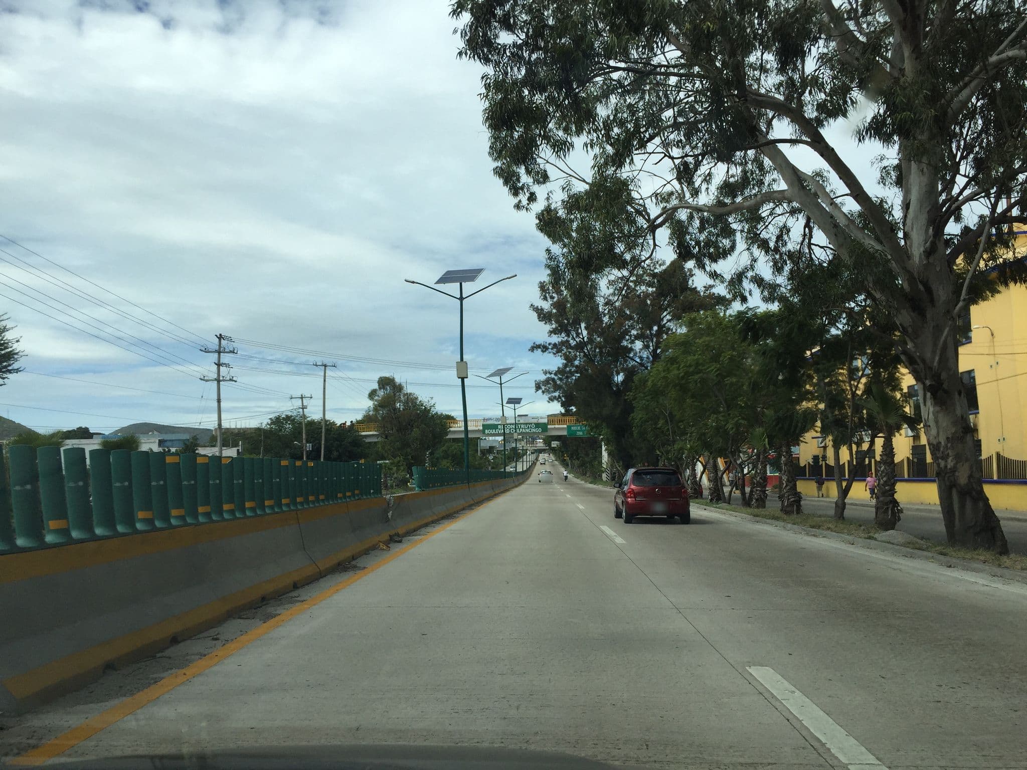 Street view near Hotel Paradise Inn, Chilpancingo — © mapeadora (CC BY-SA · Mapillary)
