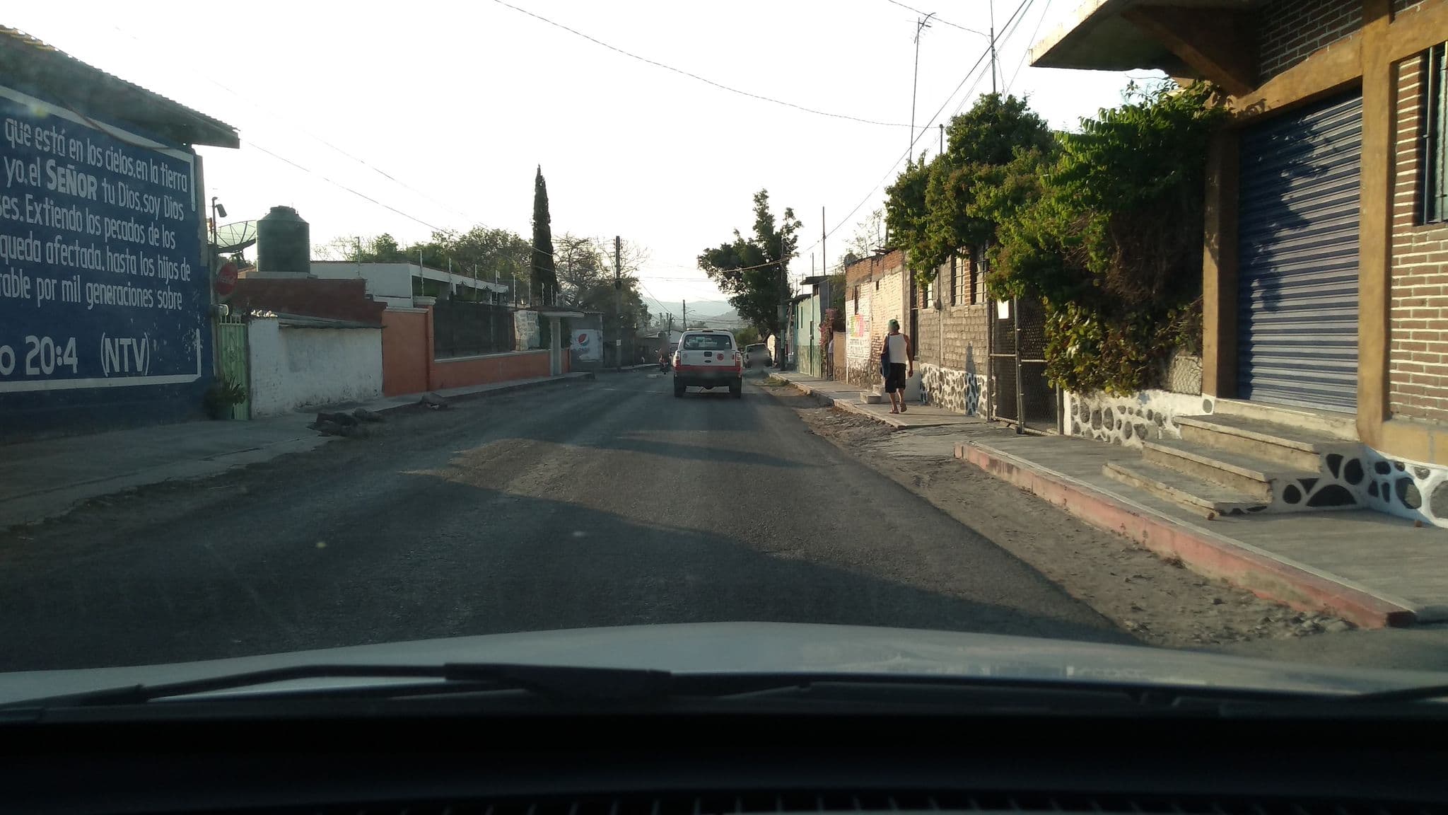 Street view near The King’s Salad, Puente de Ixtla — © cenacom (CC BY-SA · Mapillary)