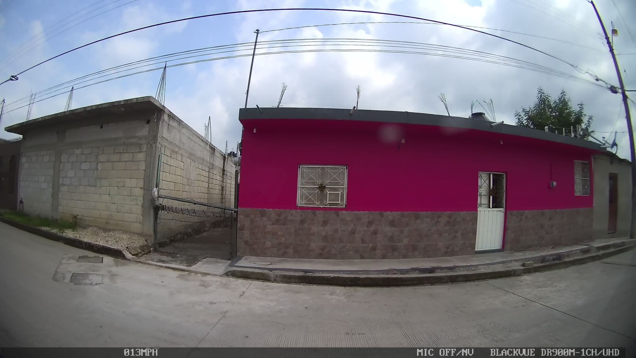 Street view near Hotel Puerto Ceiba, Juan Morales — © kaart_4 (CC BY-SA · Mapillary)