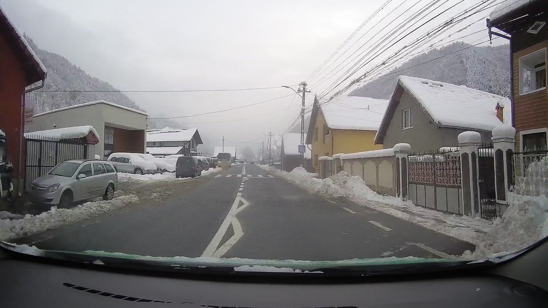 Street view near Casa ALEX Transalpina, Şugag — © tavi (CC BY-SA · Mapillary)