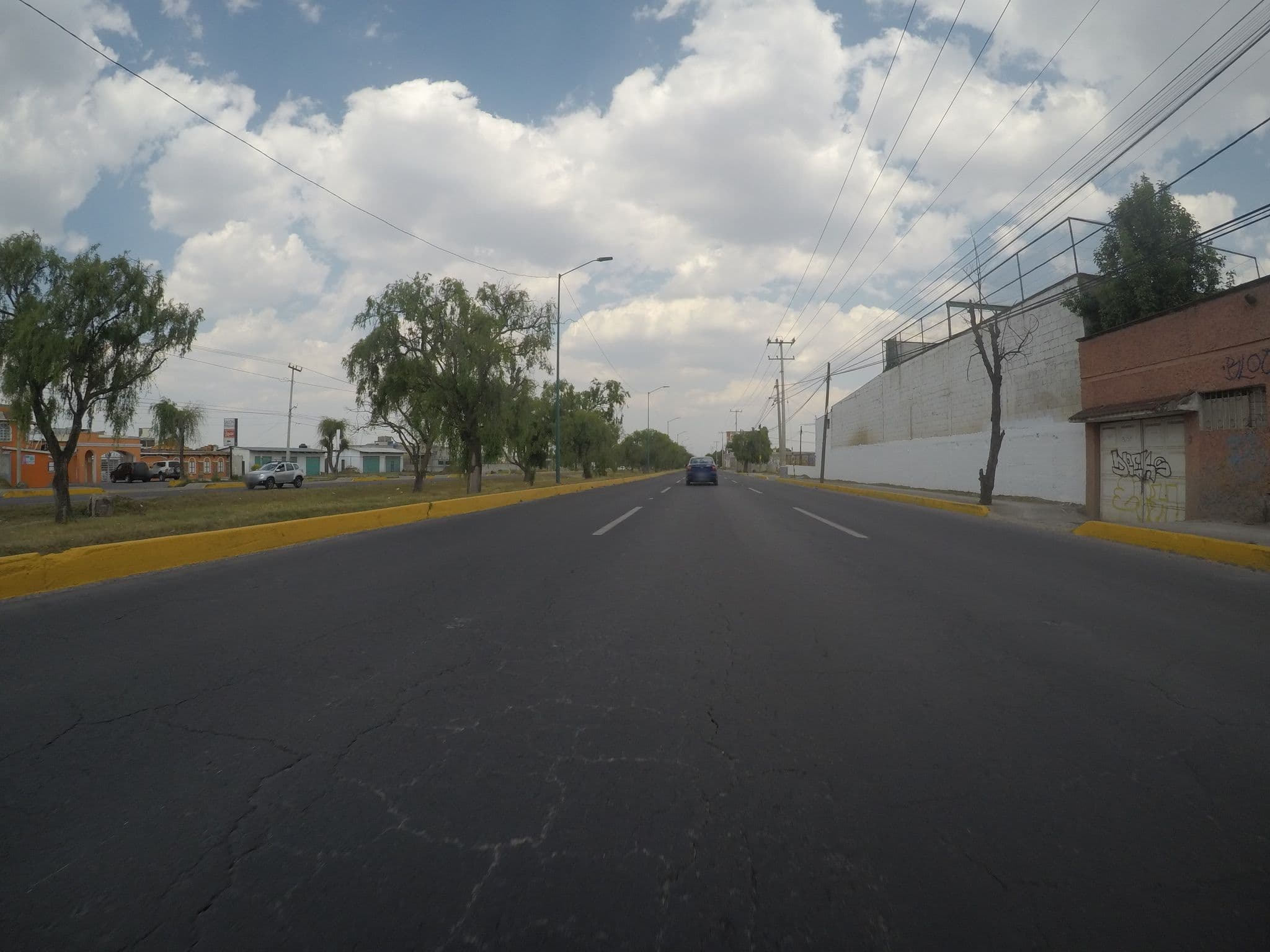 Street view near Valle Inn Hotel & Suites, Cacalomacan — © chrisbeddow (CC BY-SA · Mapillary)