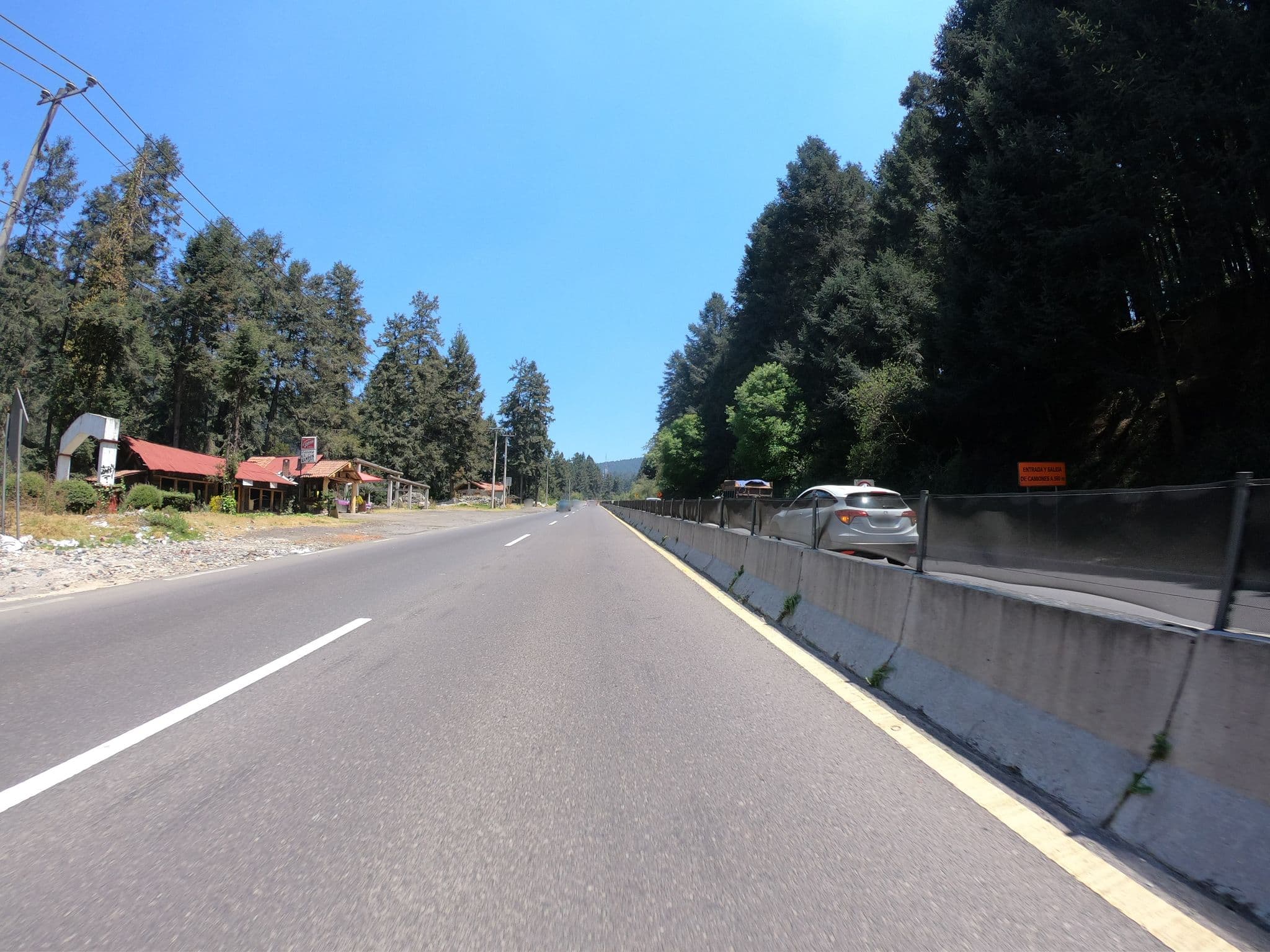 Street view near Hotel Lerma de Ocoyoacac, Salazar — © chrisbeddow (CC BY-SA · Mapillary)