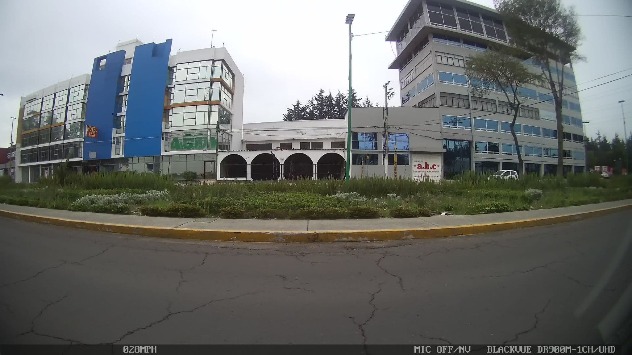 Street view near Hotel Miled, Toluca — © kaart_4 (CC BY-SA · Mapillary)