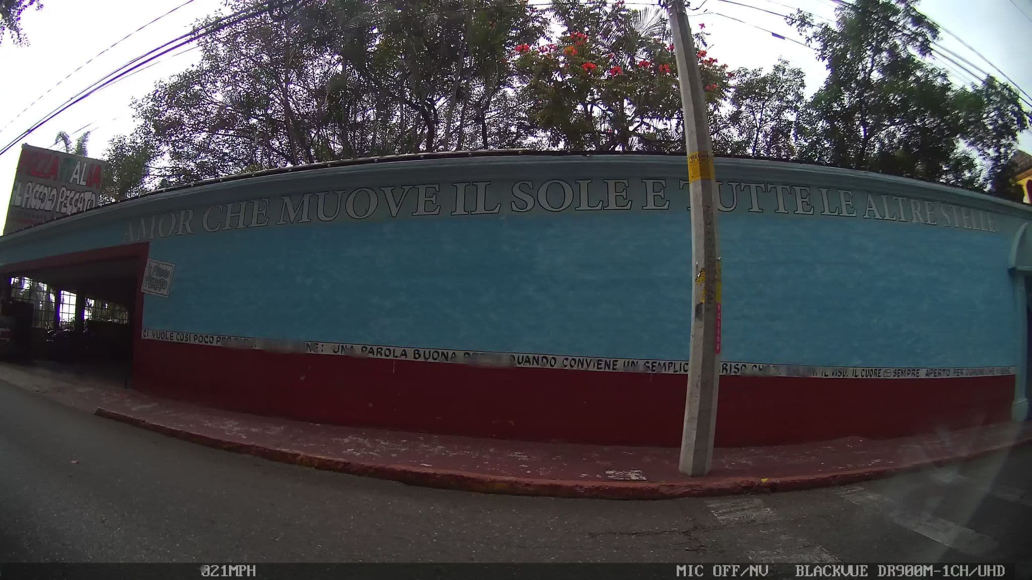 Street view near Lhôtel, Cuernavaca — © kaart_4 (CC BY-SA · Mapillary)
