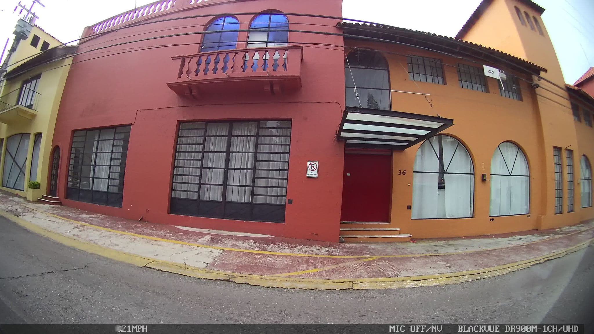 Street view near Porto Santo Hotel, Cuernavaca — © kaart_4 (CC BY-SA · Mapillary)