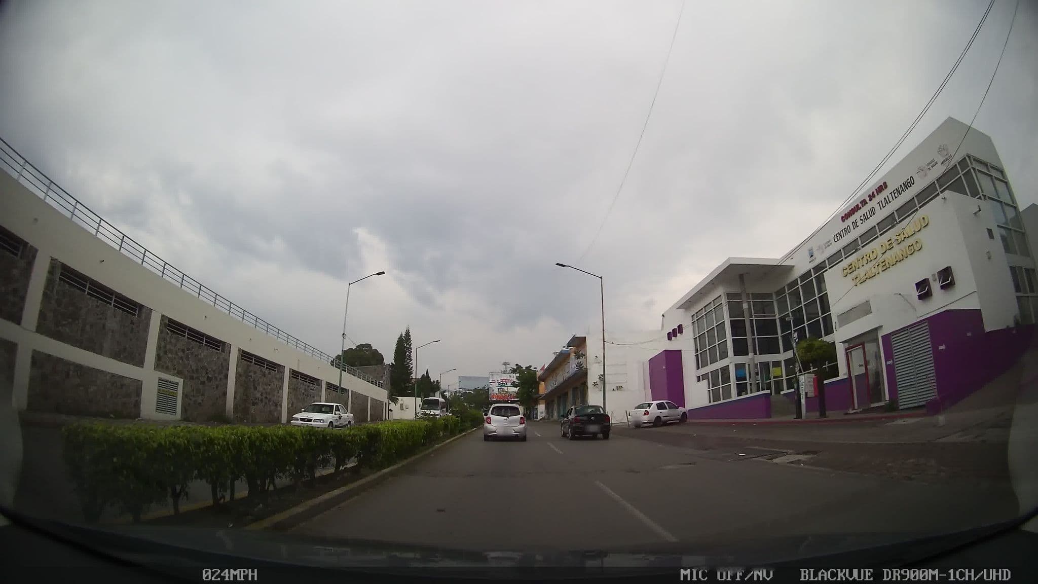 Street view near Hotel Bungalows las Rosas, Cuernavaca — © kaart_4 (CC BY-SA · Mapillary)