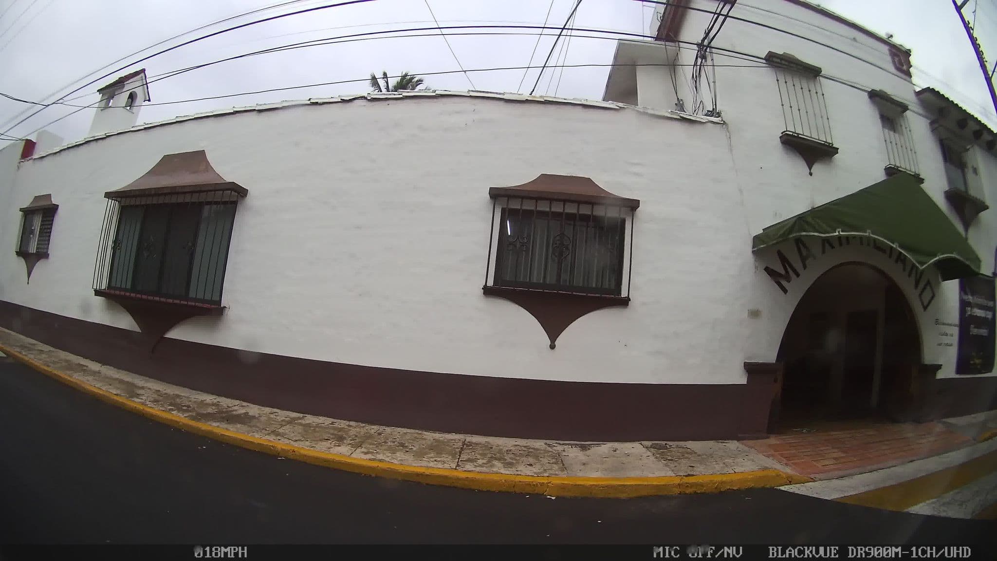 Street view near Hotel Mision, Cuernavaca — © kaart_4 (CC BY-SA · Mapillary)