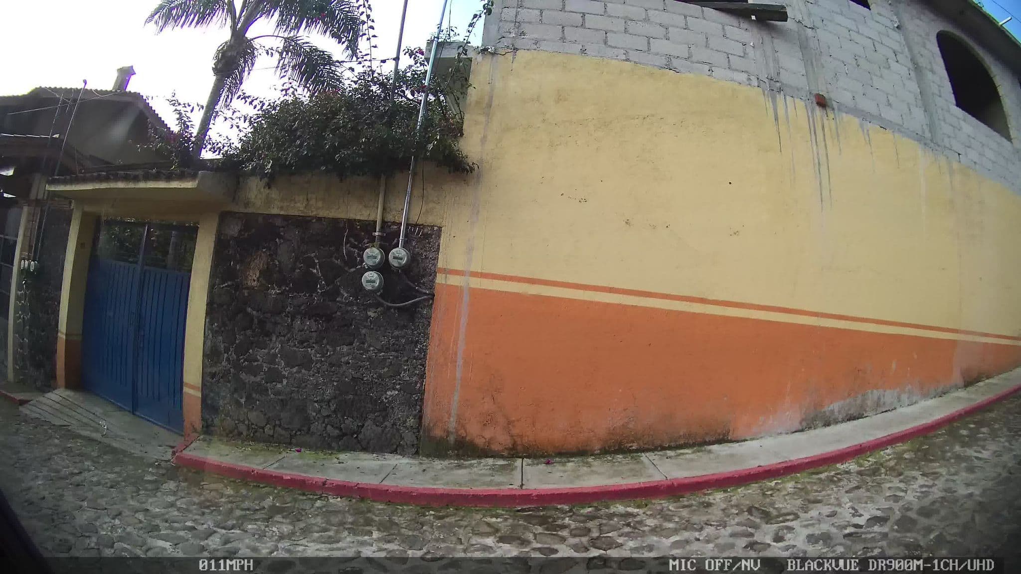 Street view near Hostal los Pinos-hostales, Tepoztlán — © kaart_4 (CC BY-SA · Mapillary)