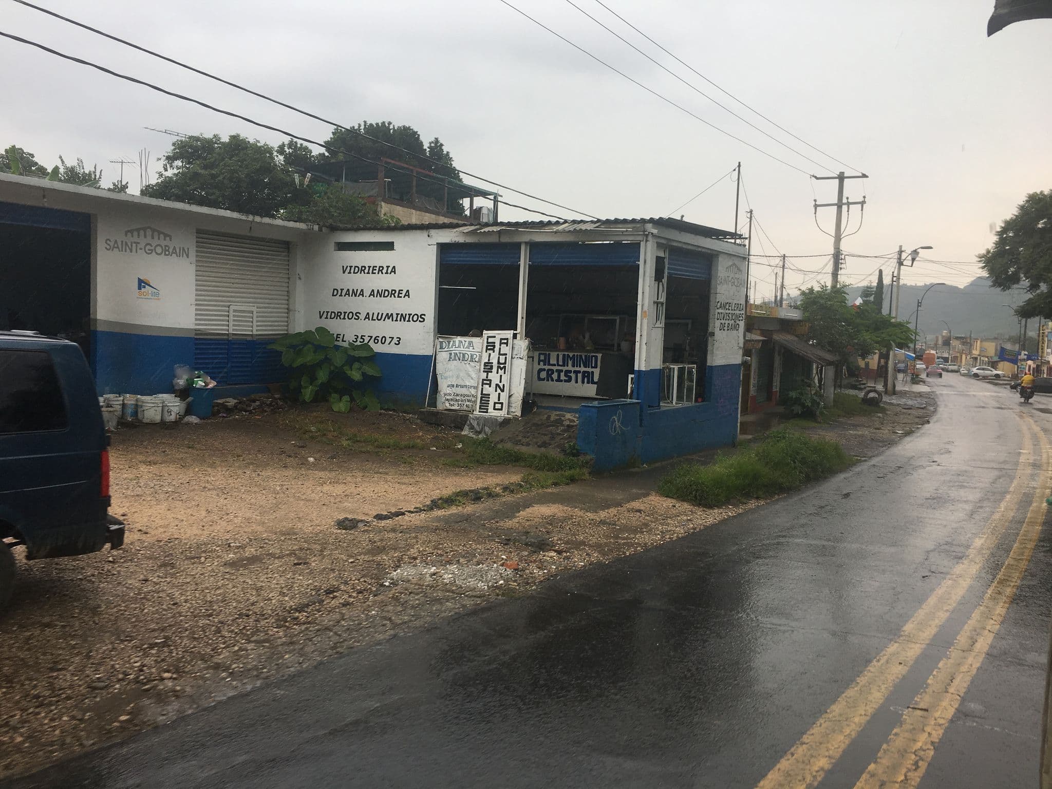Street view near Fraccionamiento Las Mariposas, Tlayacapan — © allisonb (CC BY-SA · Mapillary)
