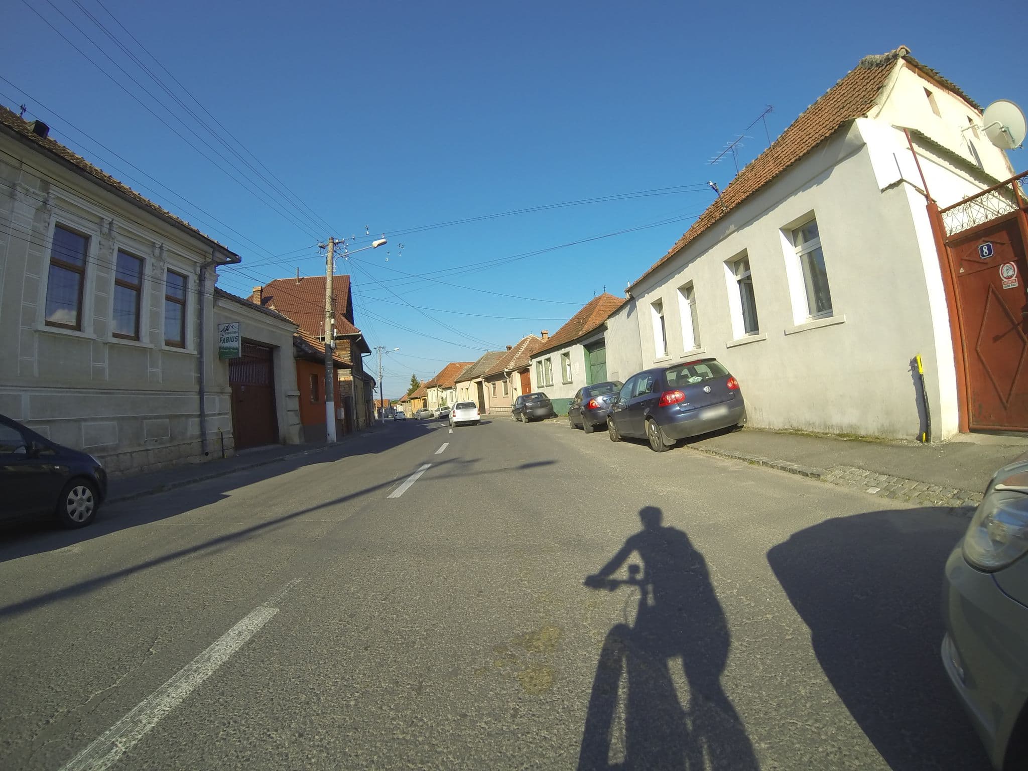 Street view near Pensiunea Fabius, Zărnești — © deeeznuuuts (CC BY-SA · Mapillary)