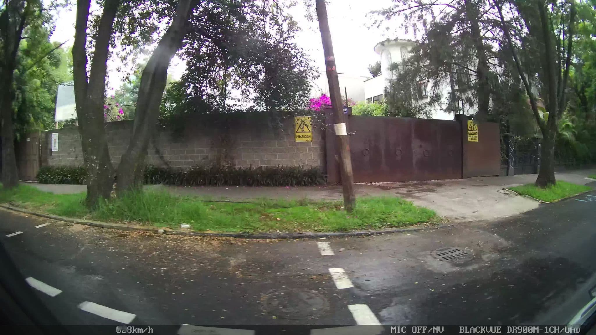 Street view near El Fin Del Mundo, Miguel Hidalgo — © kaart_2 (CC BY-SA · Mapillary)
