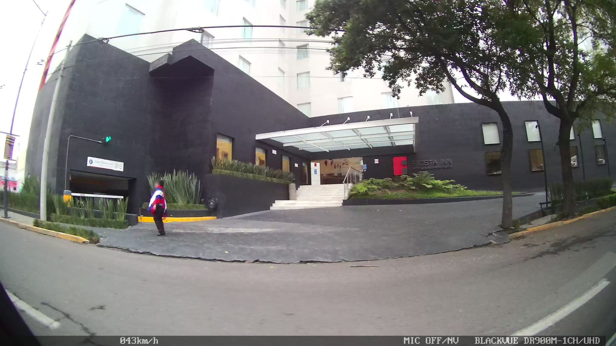 Street view near Fiesta Inn, Naucalpan de Juárez — © kaart_2 (CC BY-SA · Mapillary)