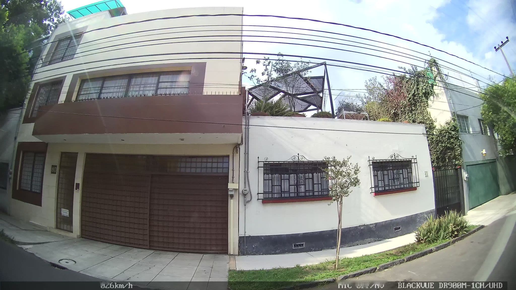 Street view near Corporativo Suites Quinta Del Gobernador, Álvaro Obregón — © kaart_4 (CC BY-SA · Mapillary)