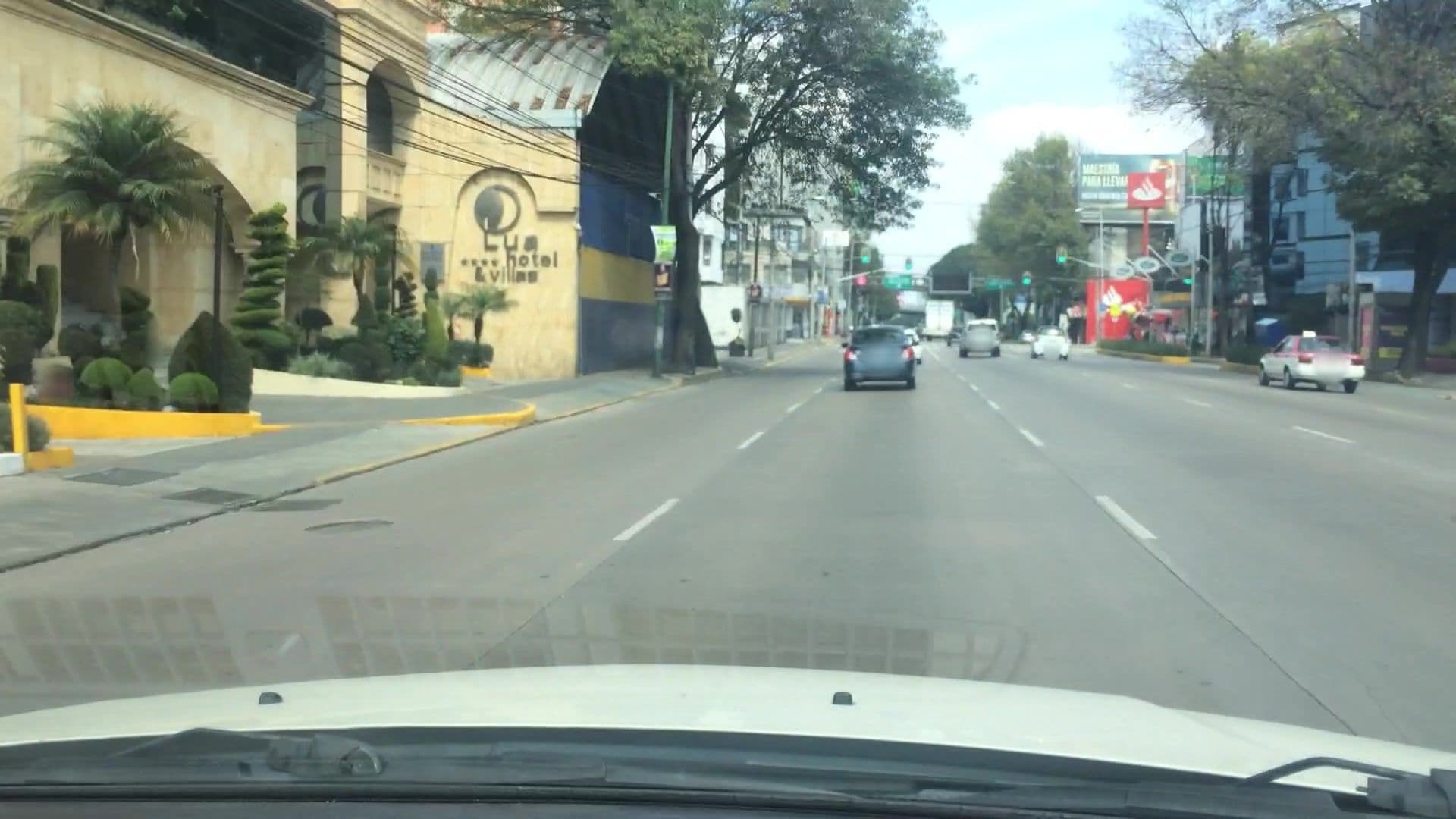 Street view near Inmobiliaria Xeixido, Colonia del Valle — © lvl5 (CC BY-SA · Mapillary)