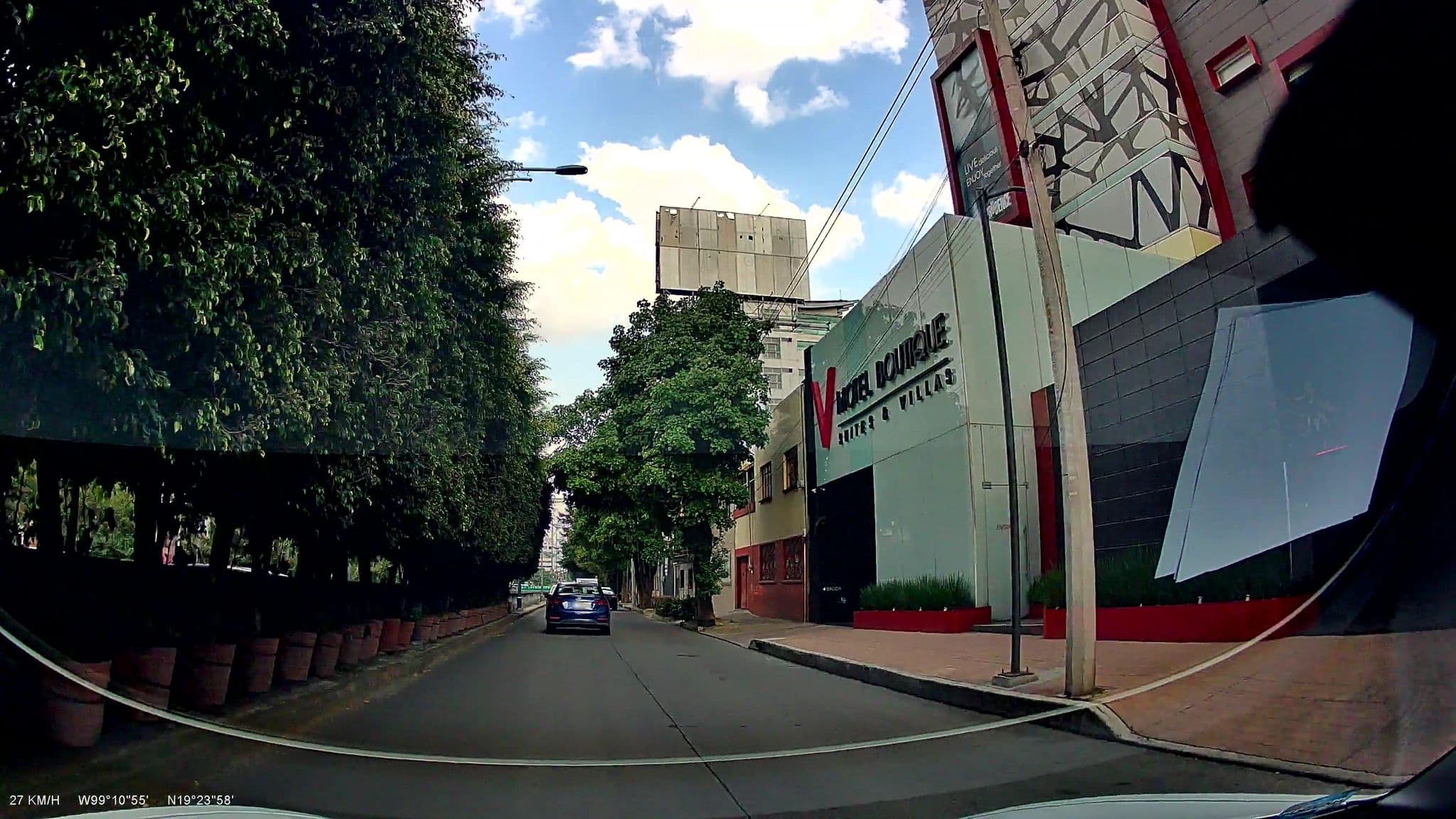 Street view near V Motel Boutique, Colonia del Valle — © vsalgado (CC BY-SA · Mapillary)
