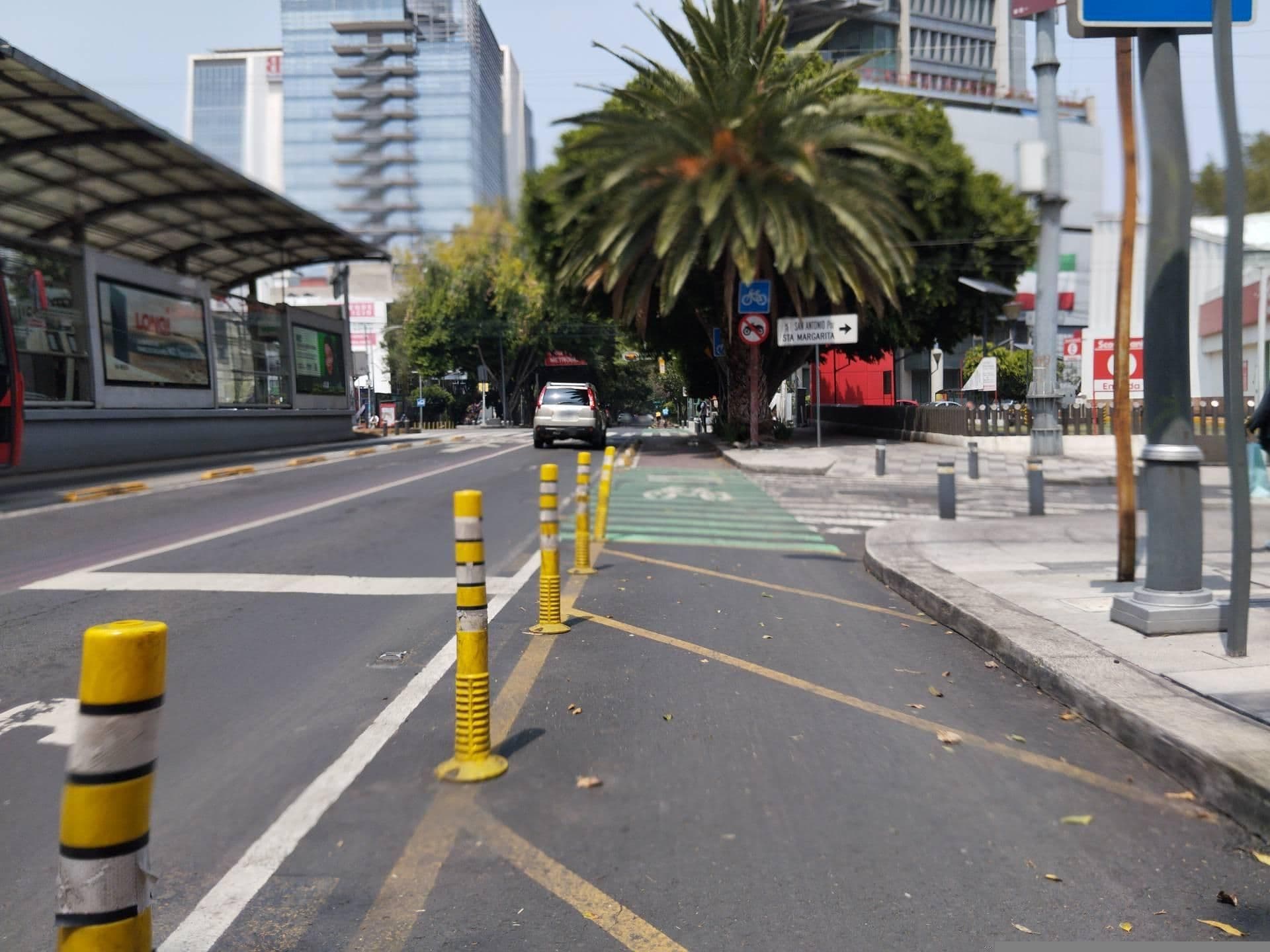 Street view near IHG, Colonia del Valle — © BatmanIsReal (CC BY-SA · Mapillary)