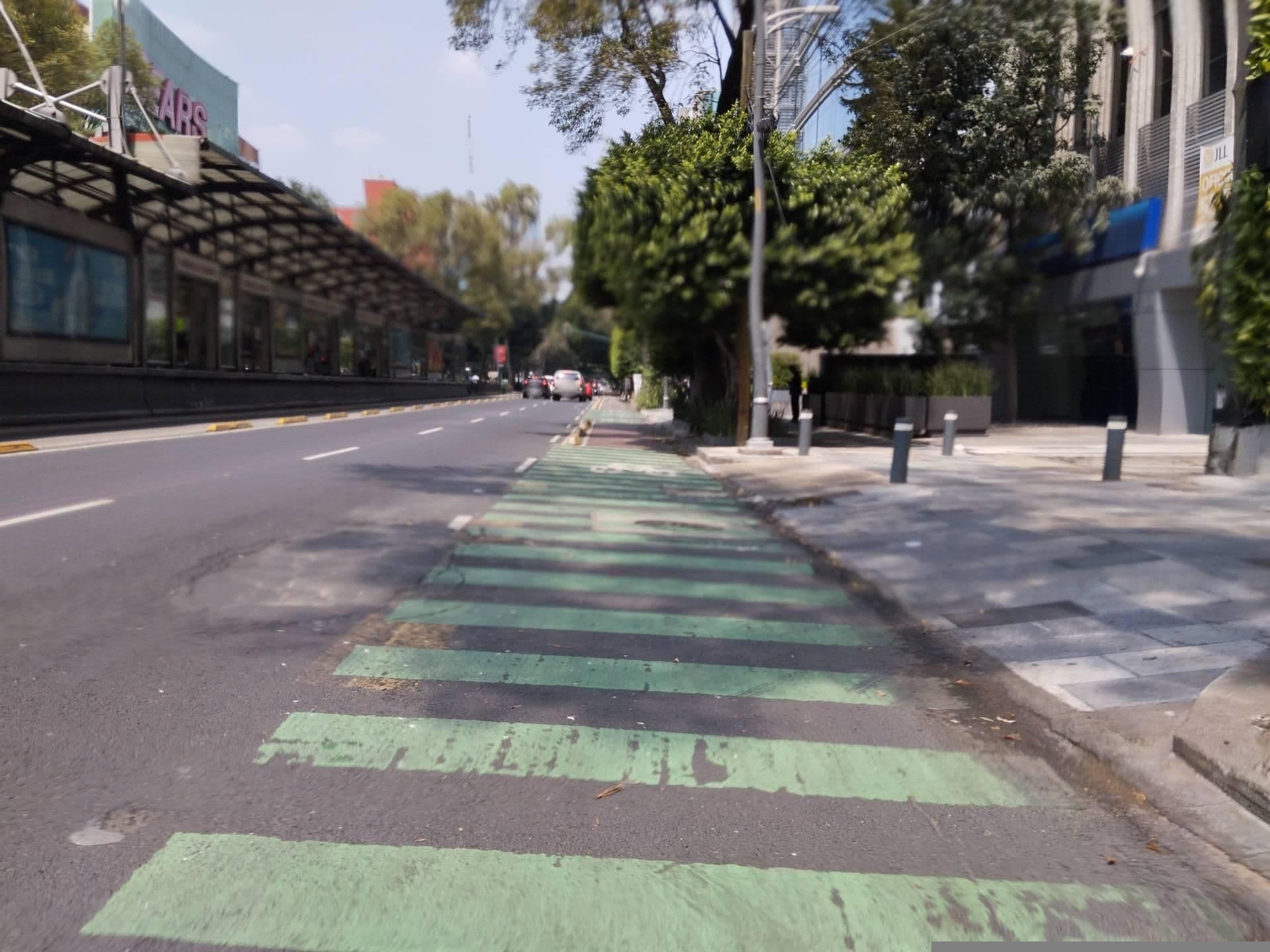 Street view near Hyatt Regency Mexico City Insurgentes, Colonia del Valle — © BatmanIsReal (CC BY-SA · Mapillary)