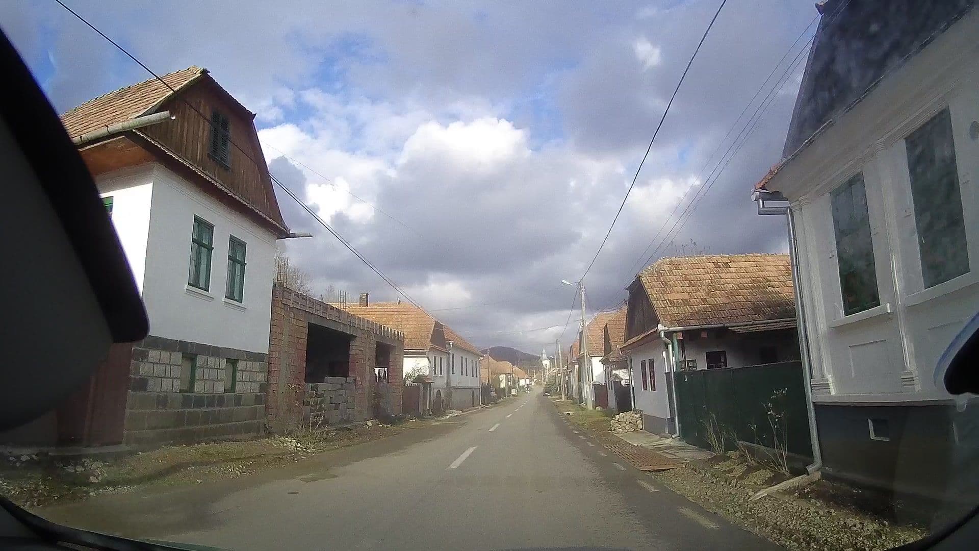 Street view near Bitai, Rimetea — © tavi (CC BY-SA · Mapillary)