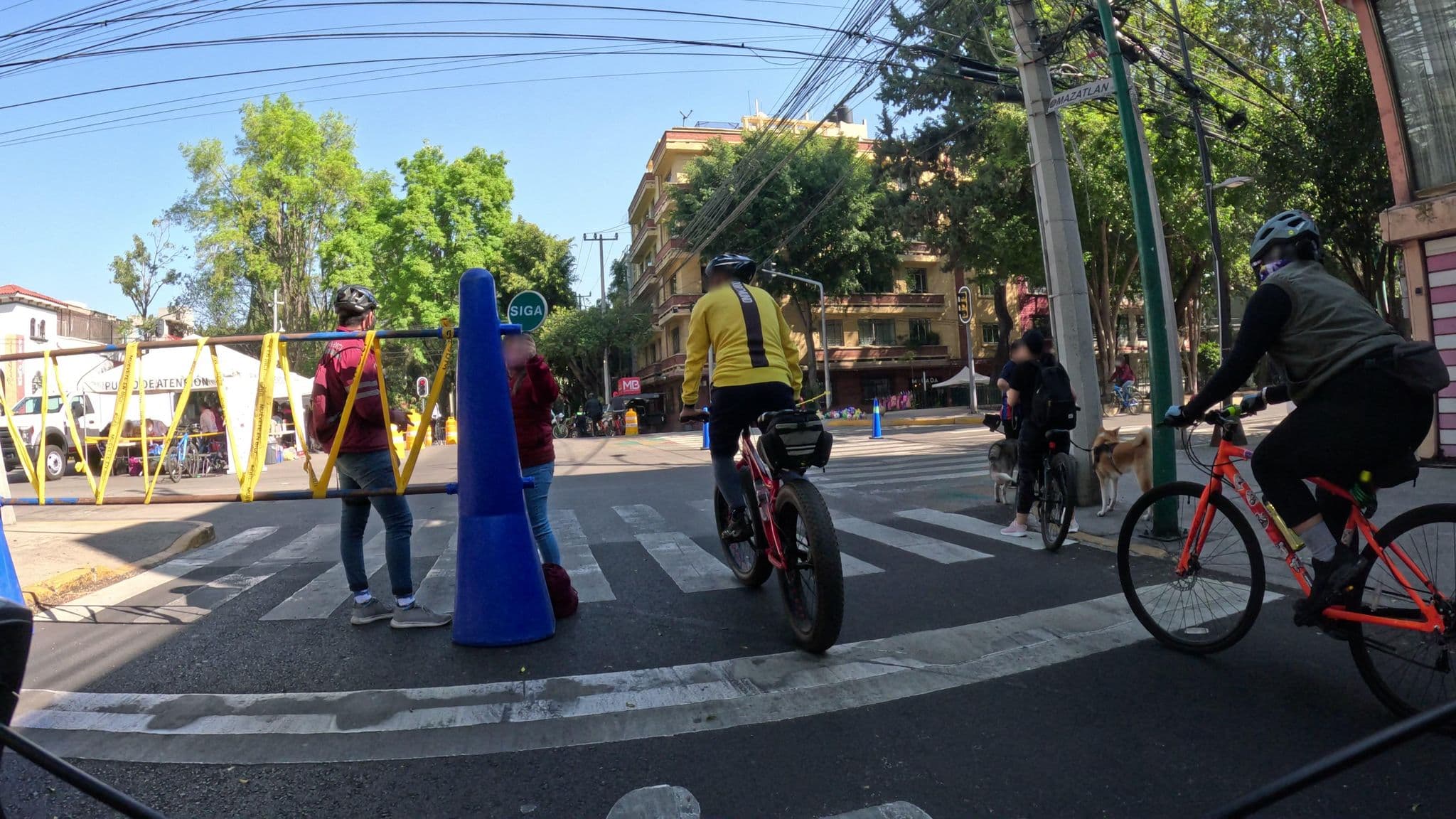 Street view near Pablo Flores Merlos, Colonia del Valle — © toebee (CC BY-SA · Mapillary)