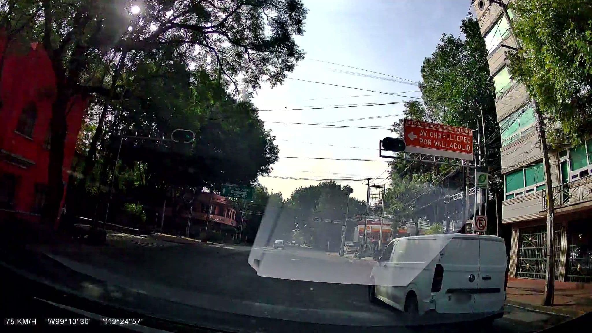 Street view near El Hostal de Victor, Polanco — © vsalgado (CC BY-SA · Mapillary)