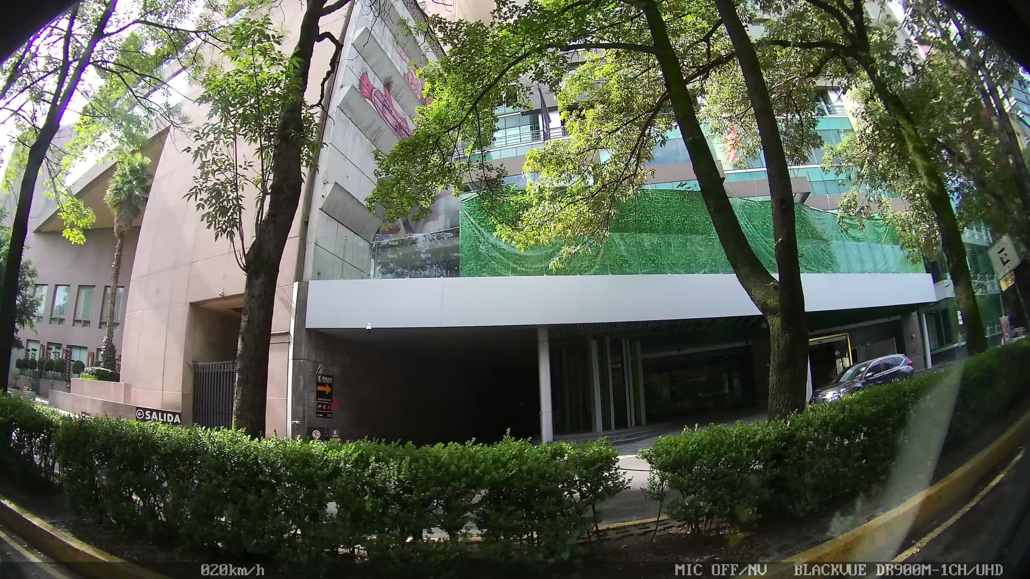 Street view near JW Marriott Hotel Mexico City, Polanco — © kaart_2 (CC BY-SA · Mapillary)