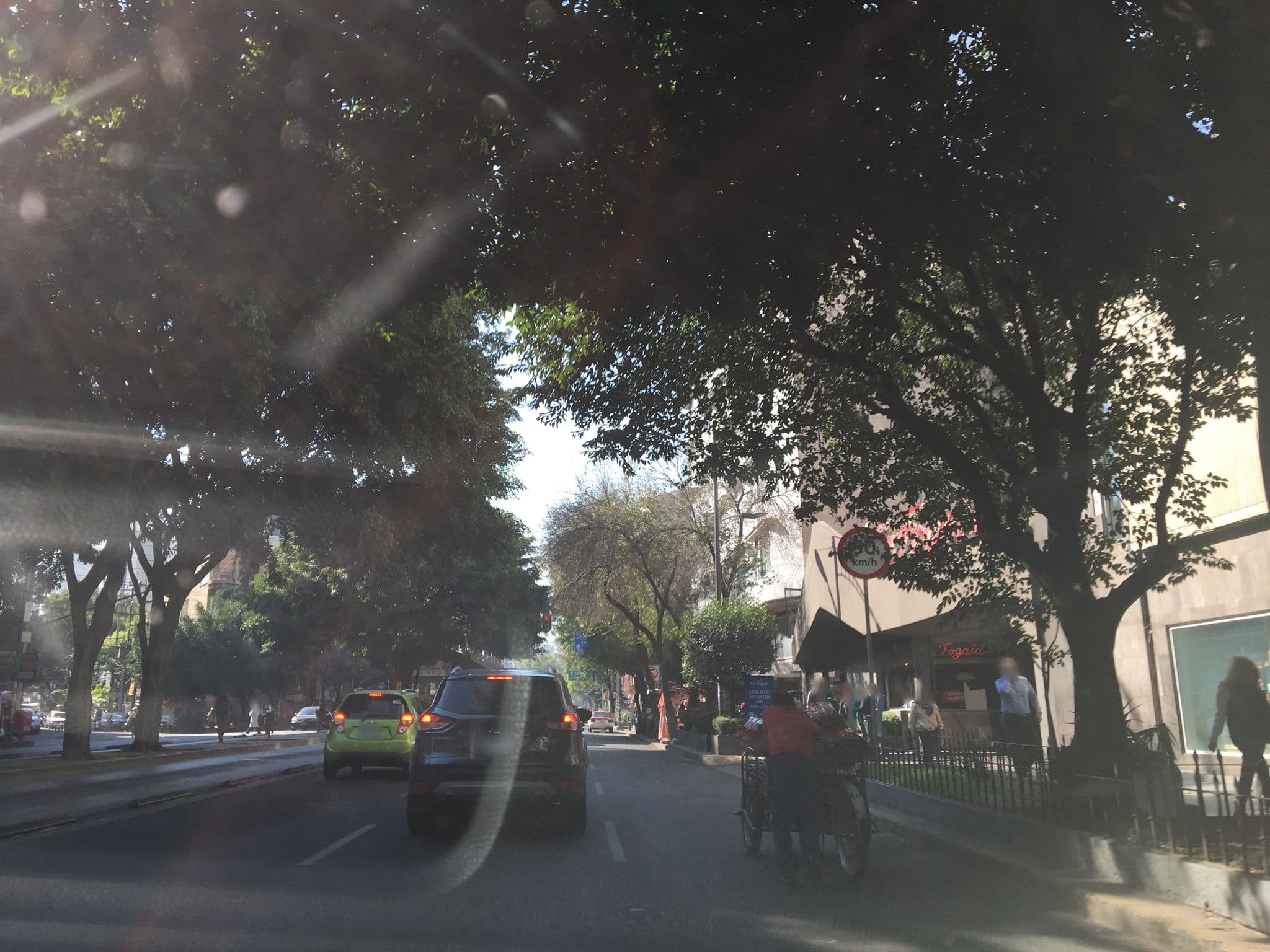 Street view near Sonder Cóporo, Colonia del Valle — © ccossio (CC BY-SA · Mapillary)