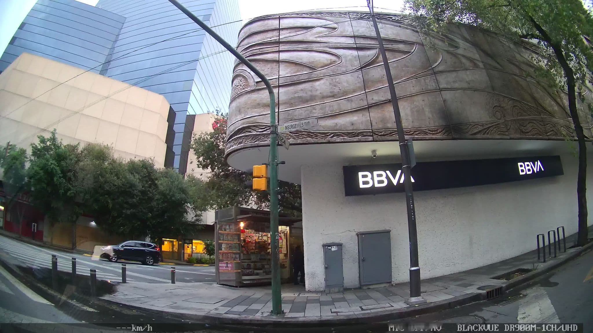 Street view near Ibis Styles, Cuauhtémoc — © kaart_4 (CC BY-SA · Mapillary)