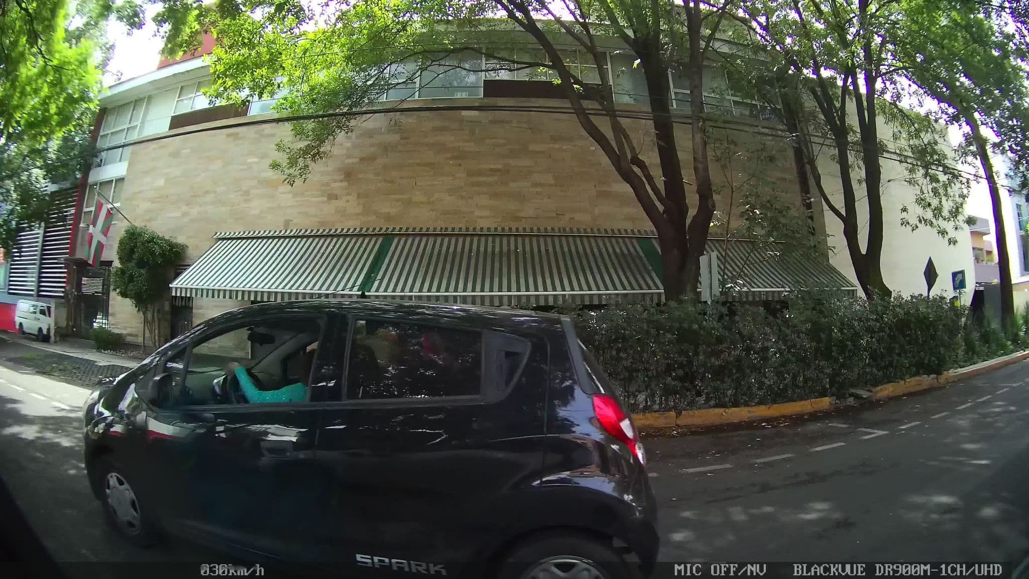 Street view near Terraza Hotel Aristoteles, Polanco — © kaart_2 (CC BY-SA · Mapillary)