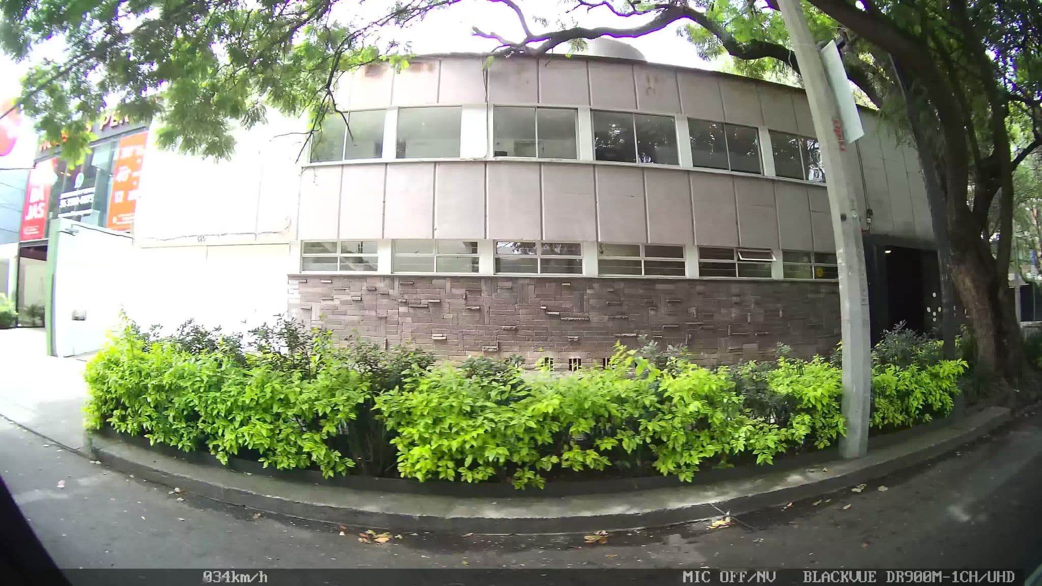Street view near La Casa de los Arboles, Polanco — © kaart_2 (CC BY-SA · Mapillary)