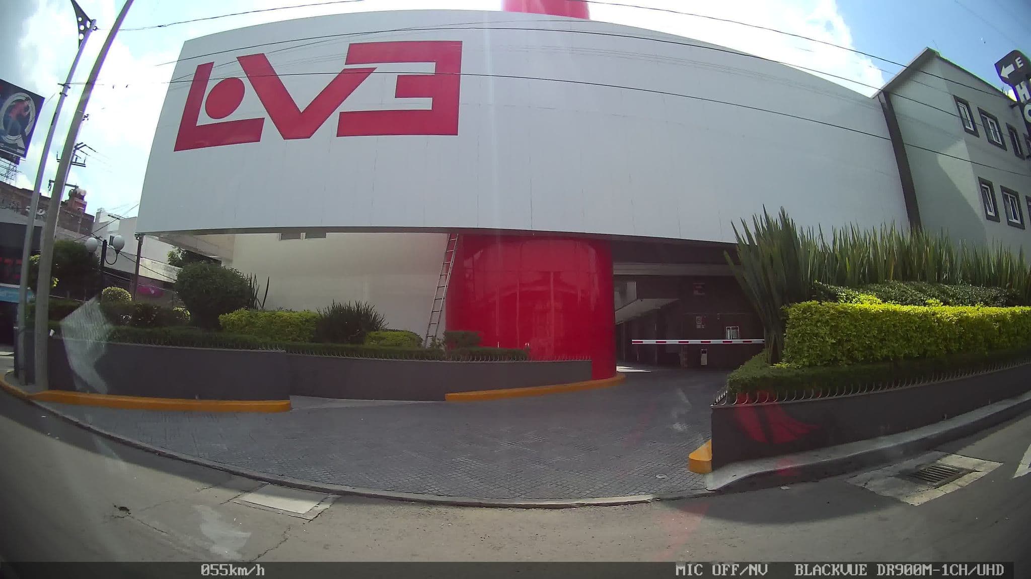 Street view near Hotel Love, Benito Juárez — © kaart_4 (CC BY-SA · Mapillary)