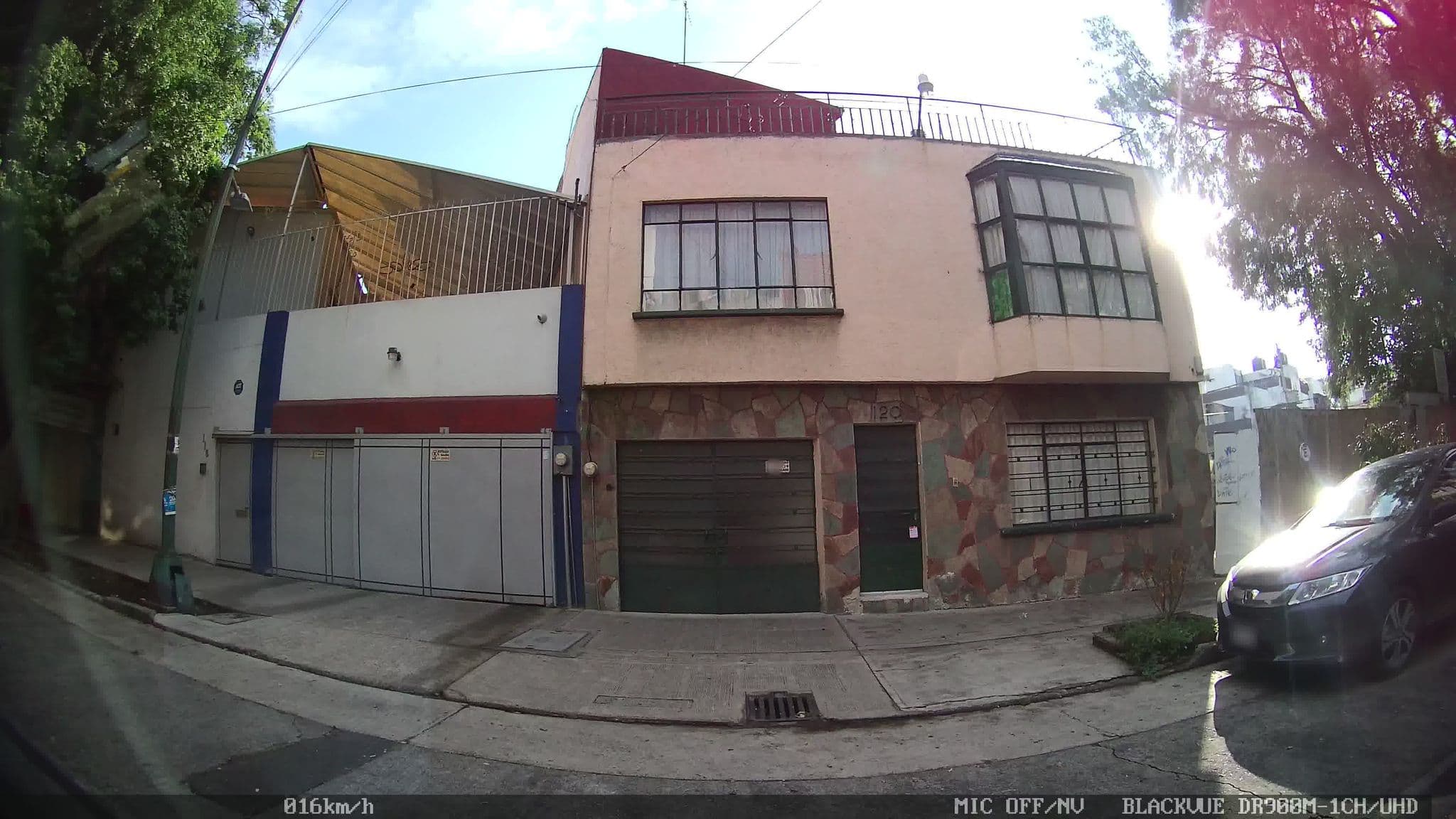 Street view near Suites Del Valle, Benito Juárez — © kaart_4 (CC BY-SA · Mapillary)