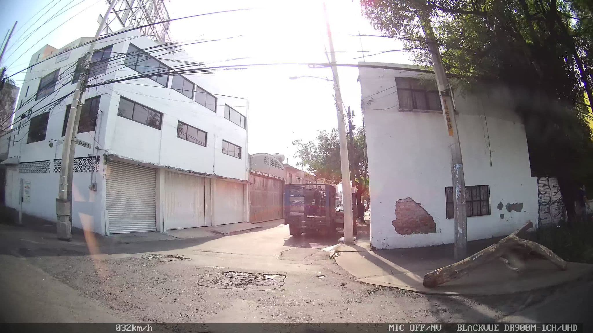 Street view near Hotel Rossel Plaza, Iztacalco — © kaart_4 (CC BY-SA · Mapillary)