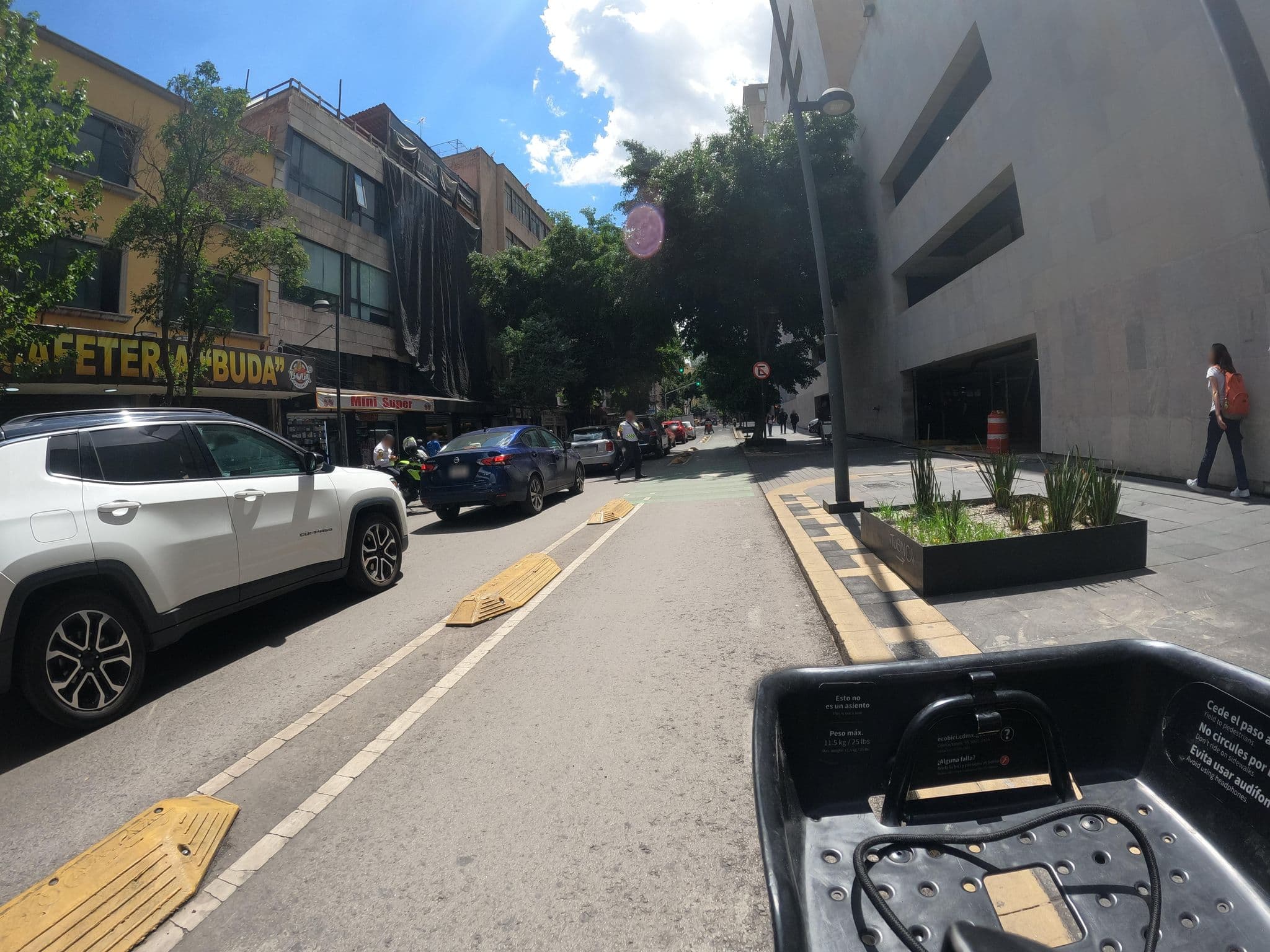 Street view near Hostel Independencia, Cuauhtémoc — © mapero_errante (CC BY-SA · Mapillary)
