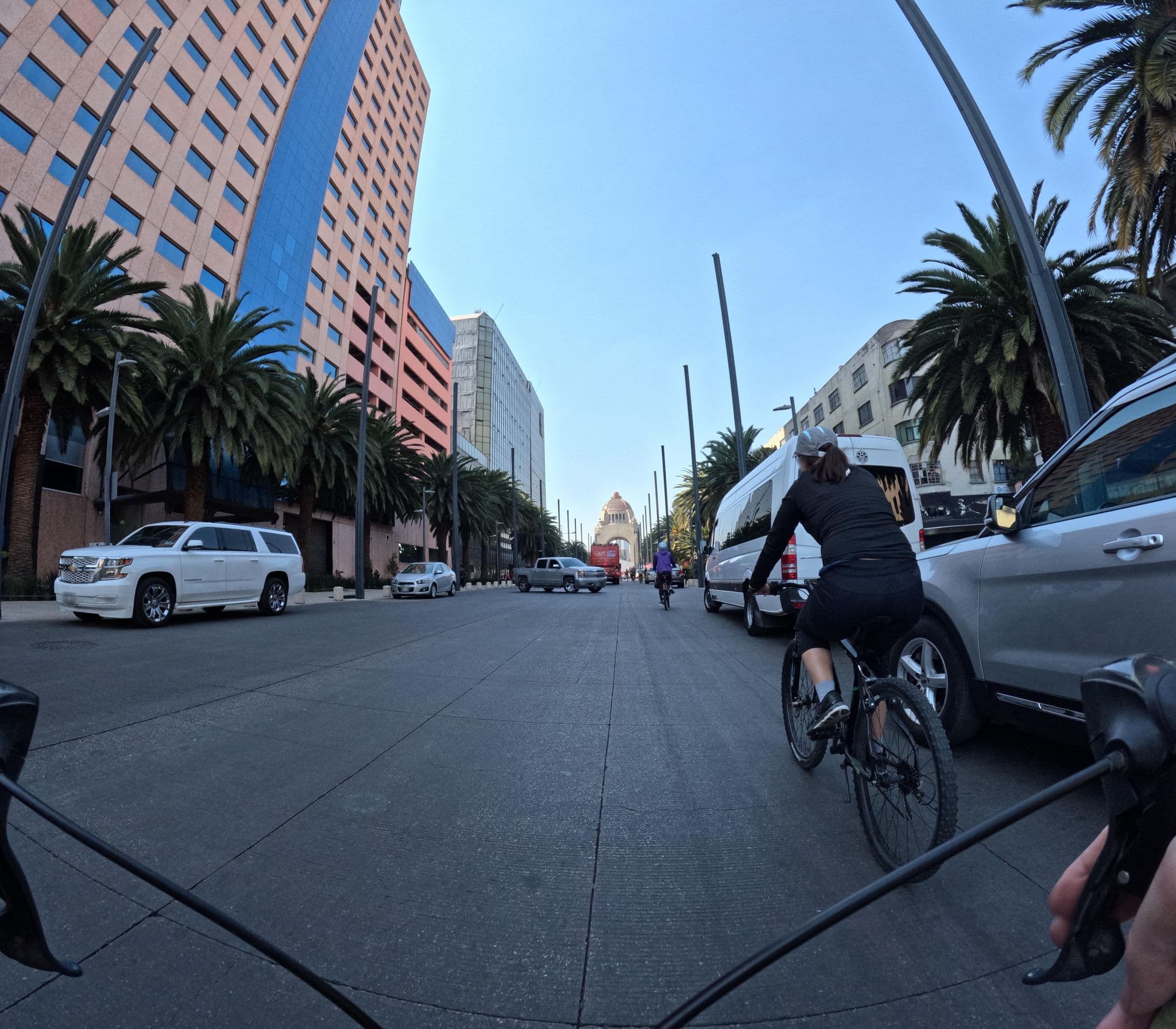 Street view near Suite Presidencial, Cuauhtémoc — © toebee (CC BY-SA · Mapillary)