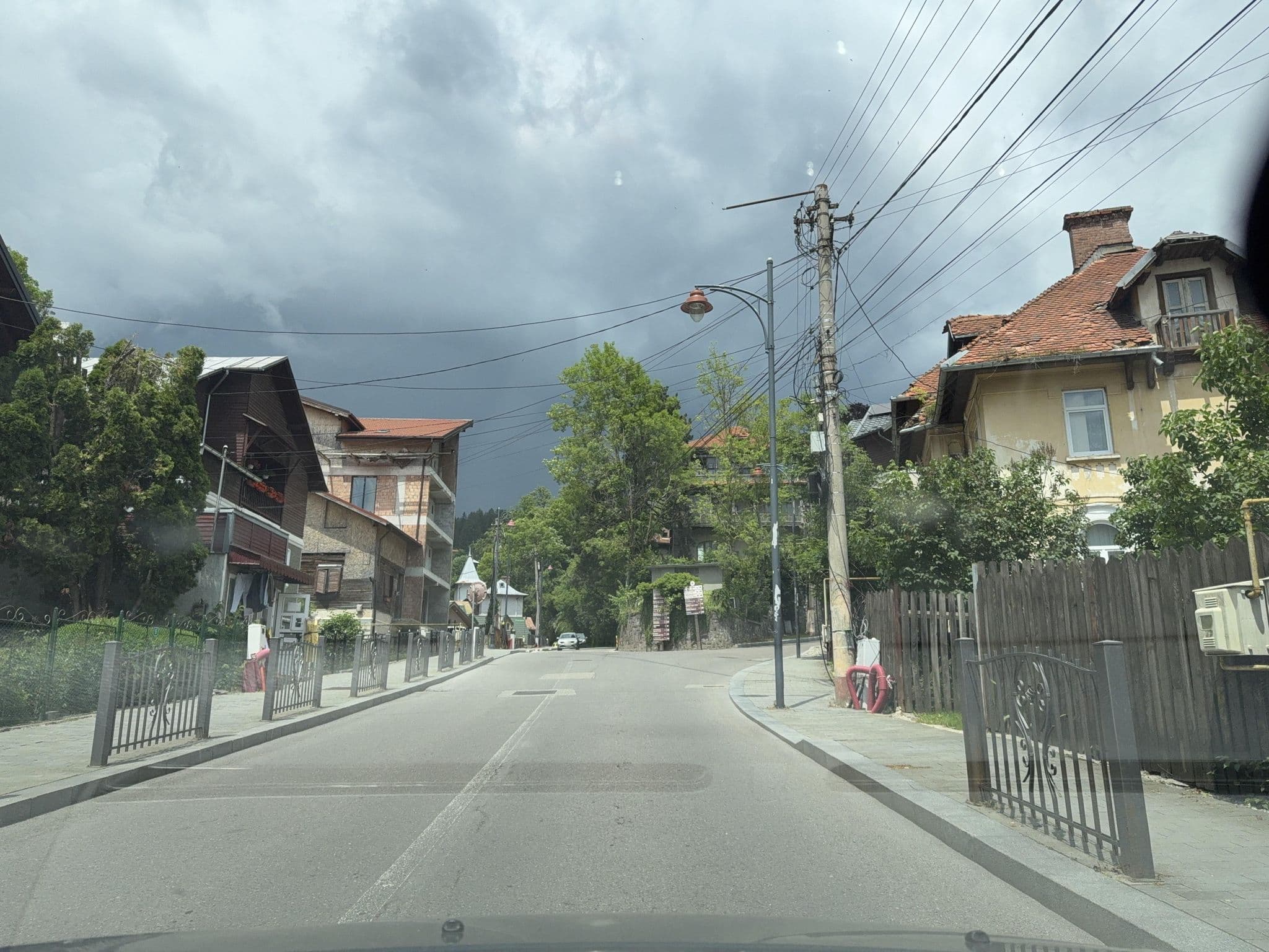 Street view near Pensiunea Tui, Sinaia