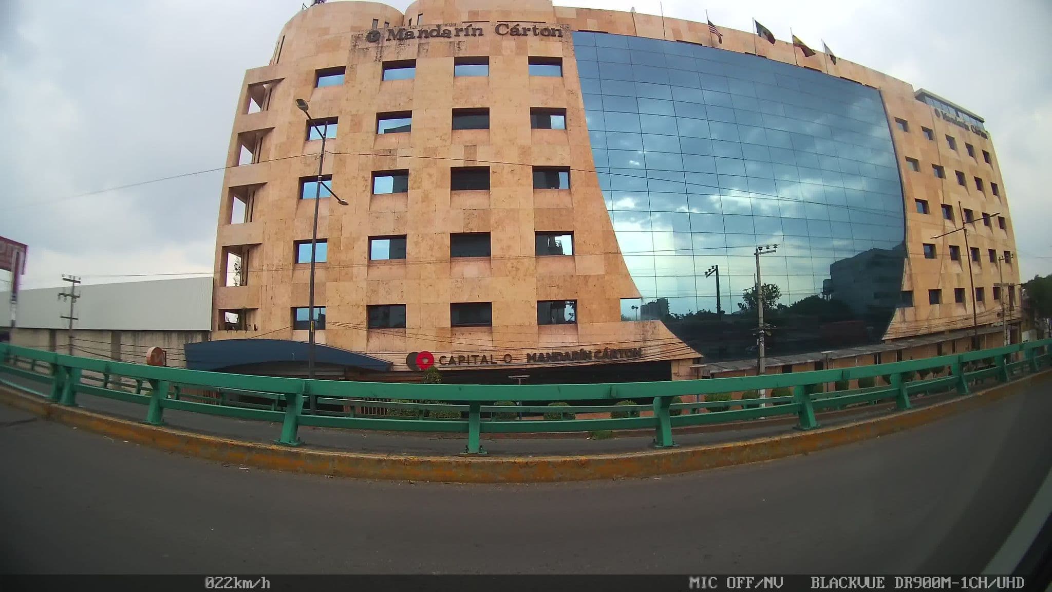 Street view near Hotel Mandarin Carton, Vista Hermosa — © kaart_1 (CC BY-SA · Mapillary)