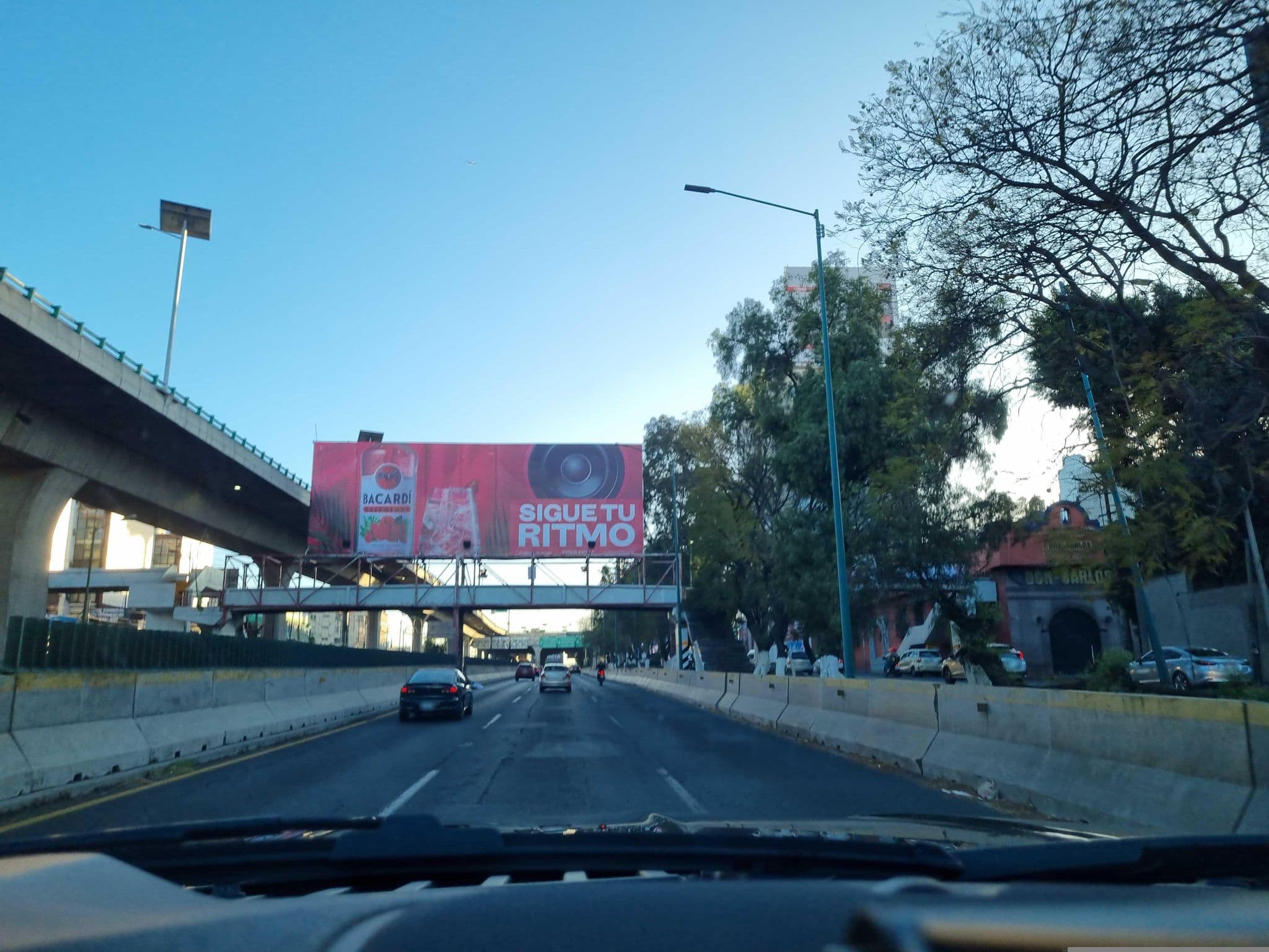Street view near Hotel Kristal Satelite, Vista Hermosa — © vsalgado (CC BY-SA · Mapillary)
