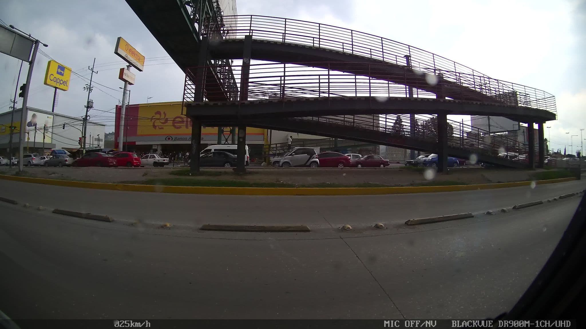 Street view near Motel Metropoli, Ecatepec de Morelos — © kaart_2 (CC BY-SA · Mapillary)