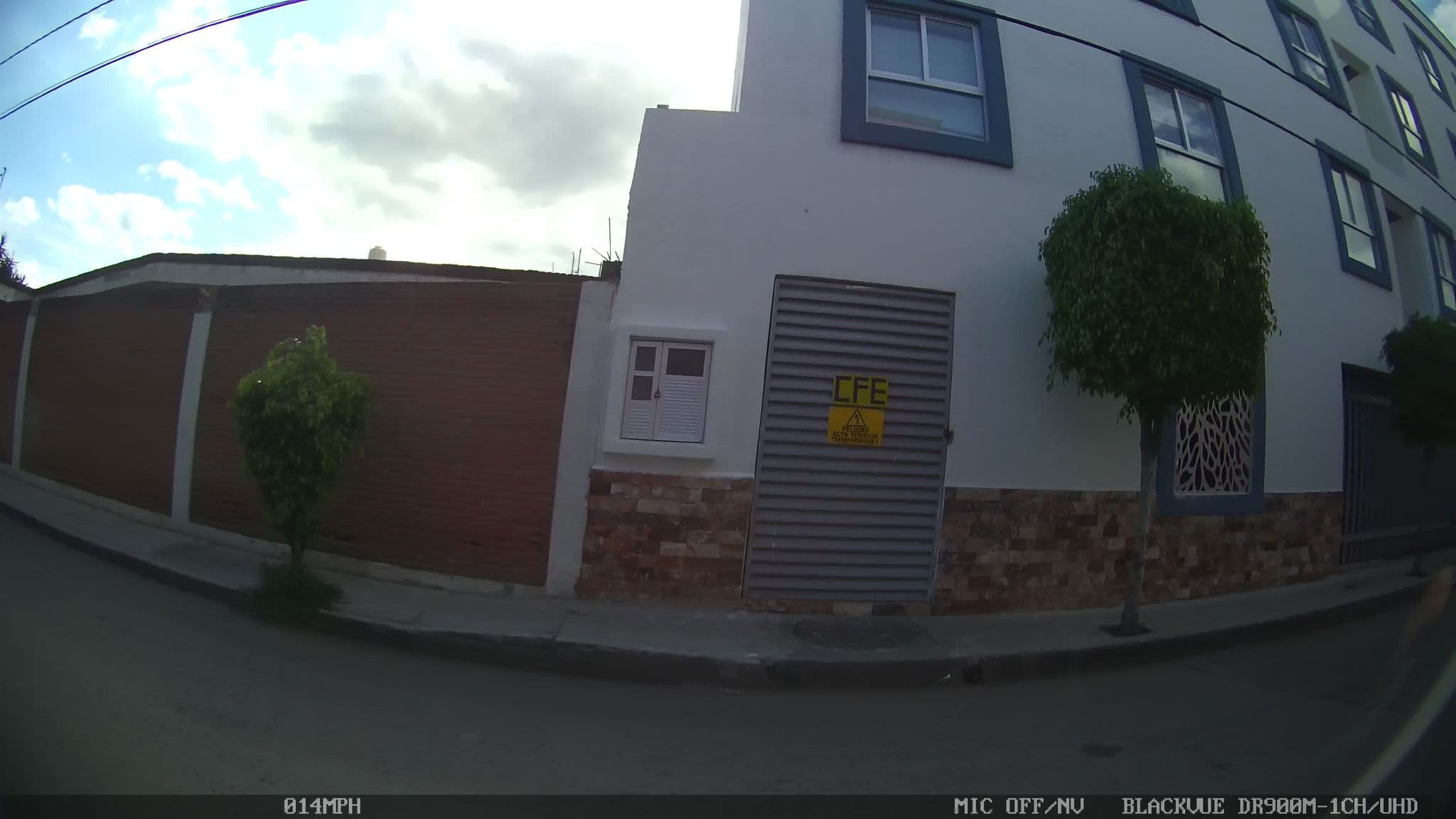 Street view near Urban Suits, Cholula — © kaart_4 (CC BY-SA · Mapillary)