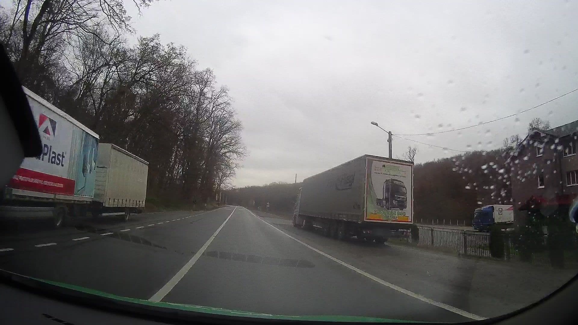 Street view near Pensiunea Glasul Pădurii, Teaca — © tavi (CC BY-SA · Mapillary)