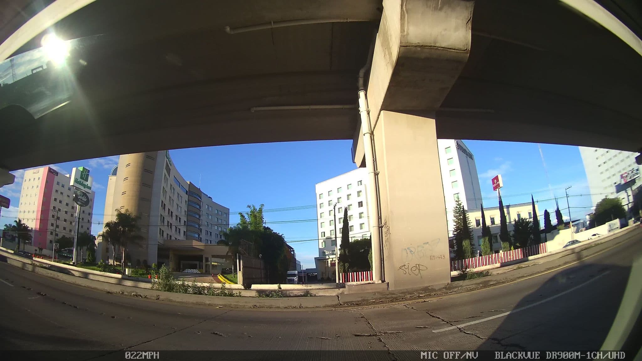 Street view near Fiesta Inn, Sanctorum — © kaart_2 (CC BY-SA · Mapillary)