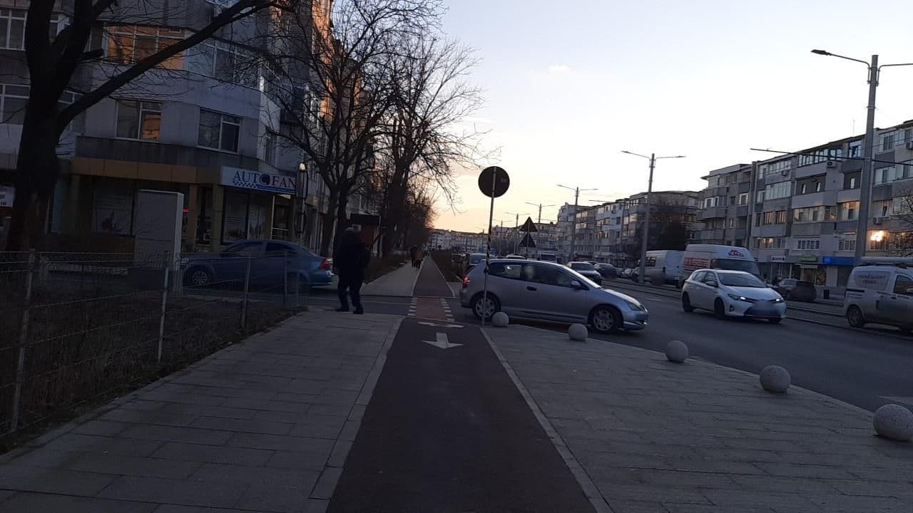 Street view near S7D sc.2, Galaţi — © someone6789 (CC BY-SA · Mapillary)
