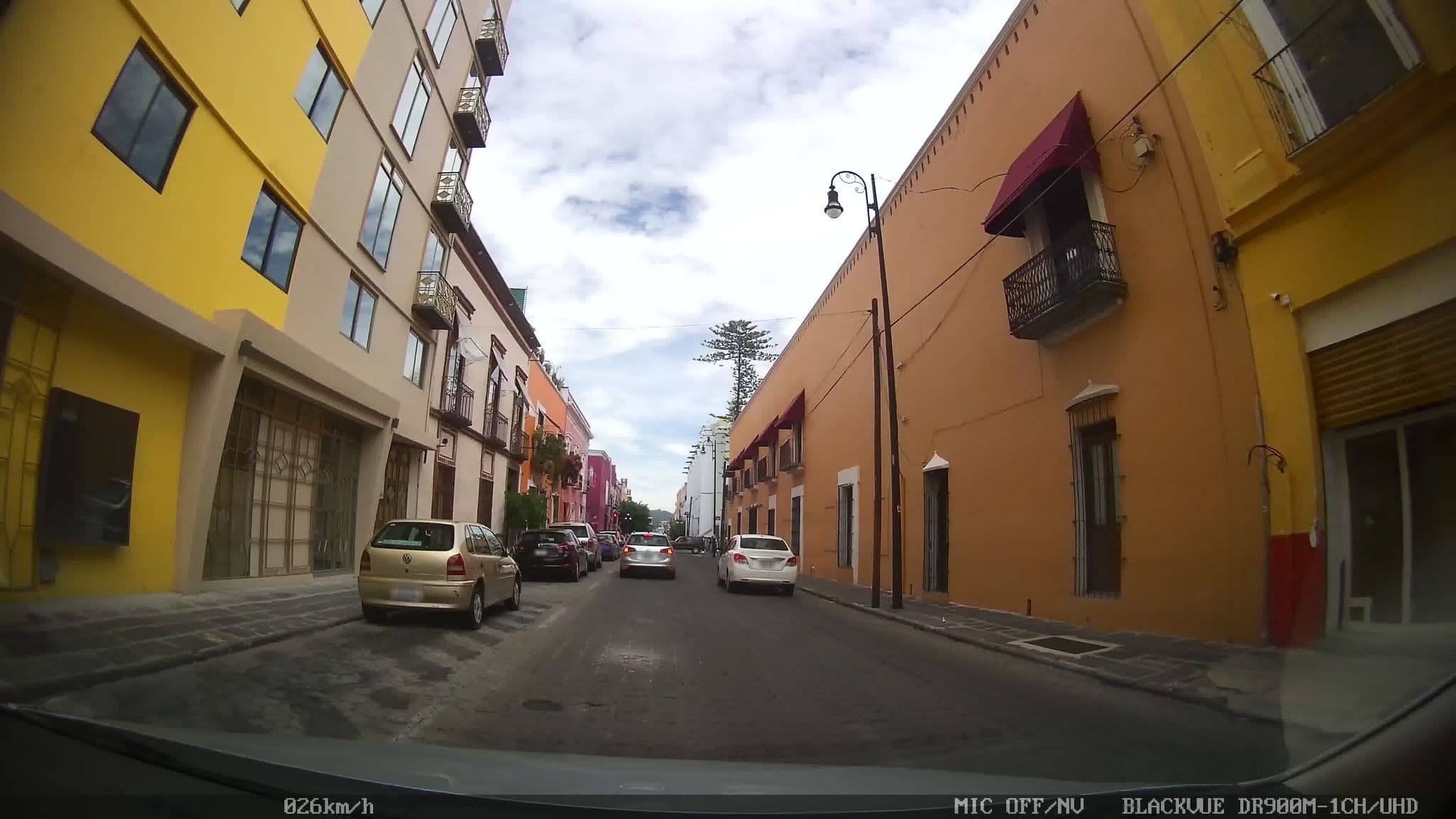 Street view near Hotel Tamara, Puebla — © kaart_4 (CC BY-SA · Mapillary)